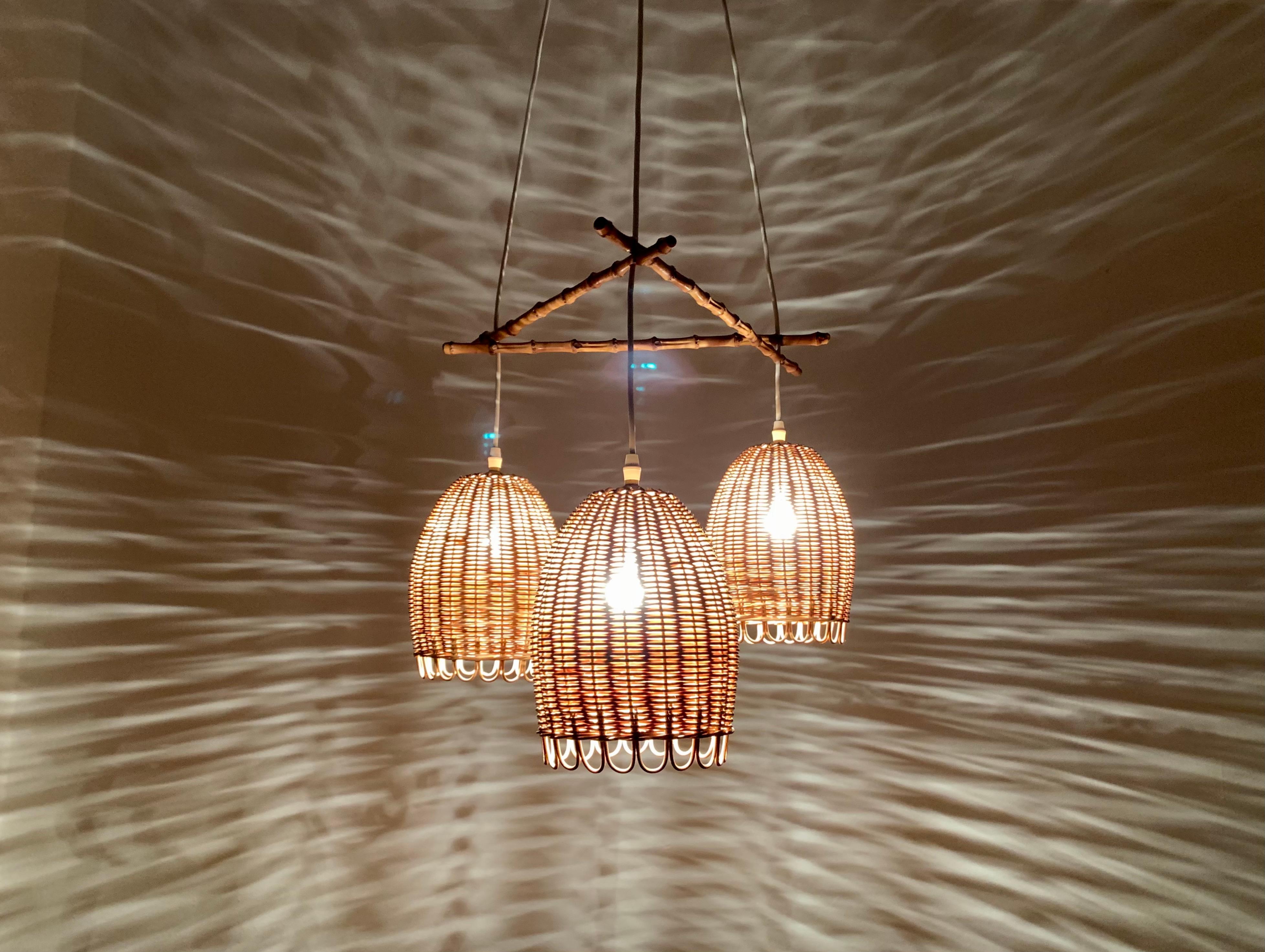 Wicker and Bamboo Cascading Lamp en vente 7