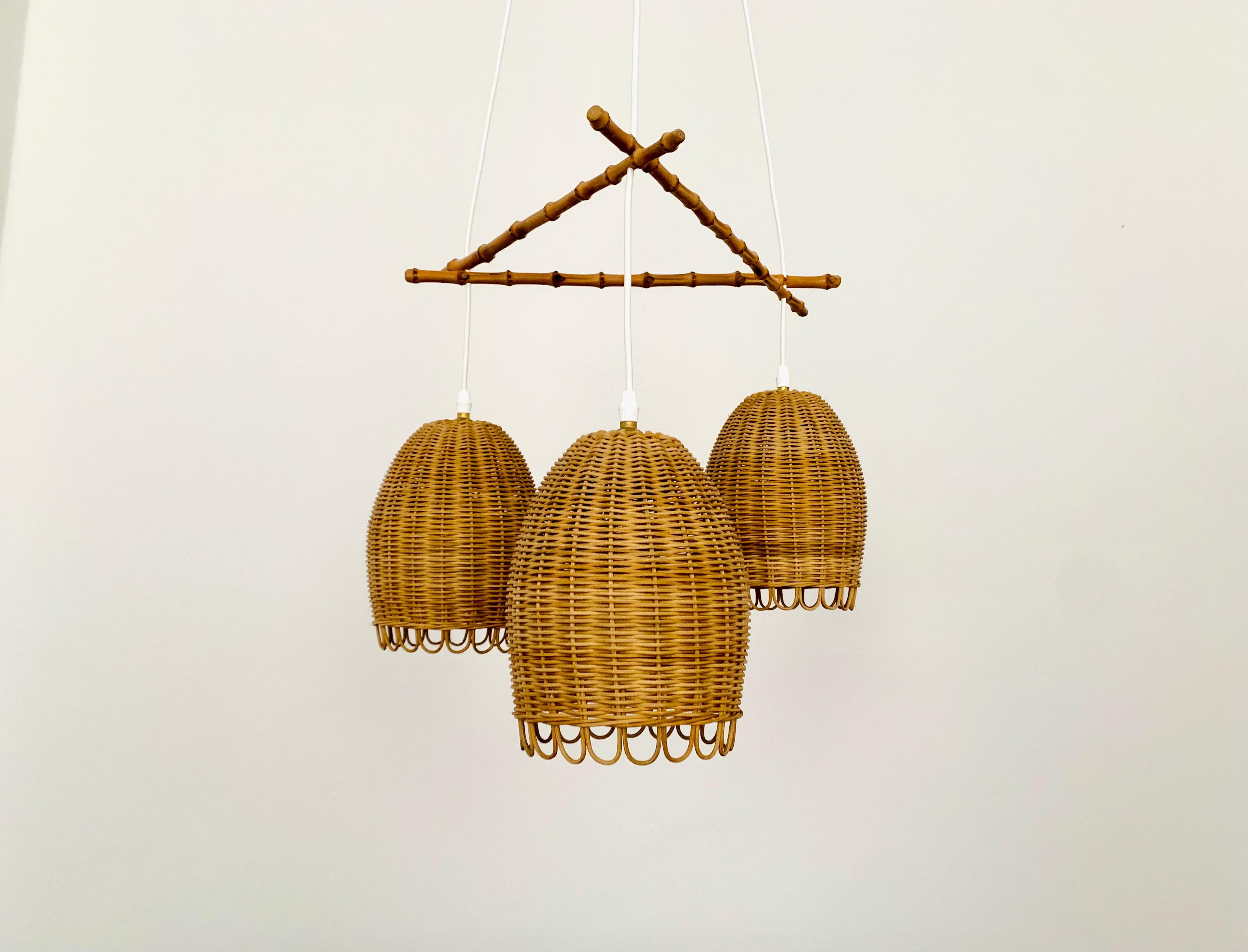 Milieu du XXe siècle Wicker and Bamboo Cascading Lamp en vente