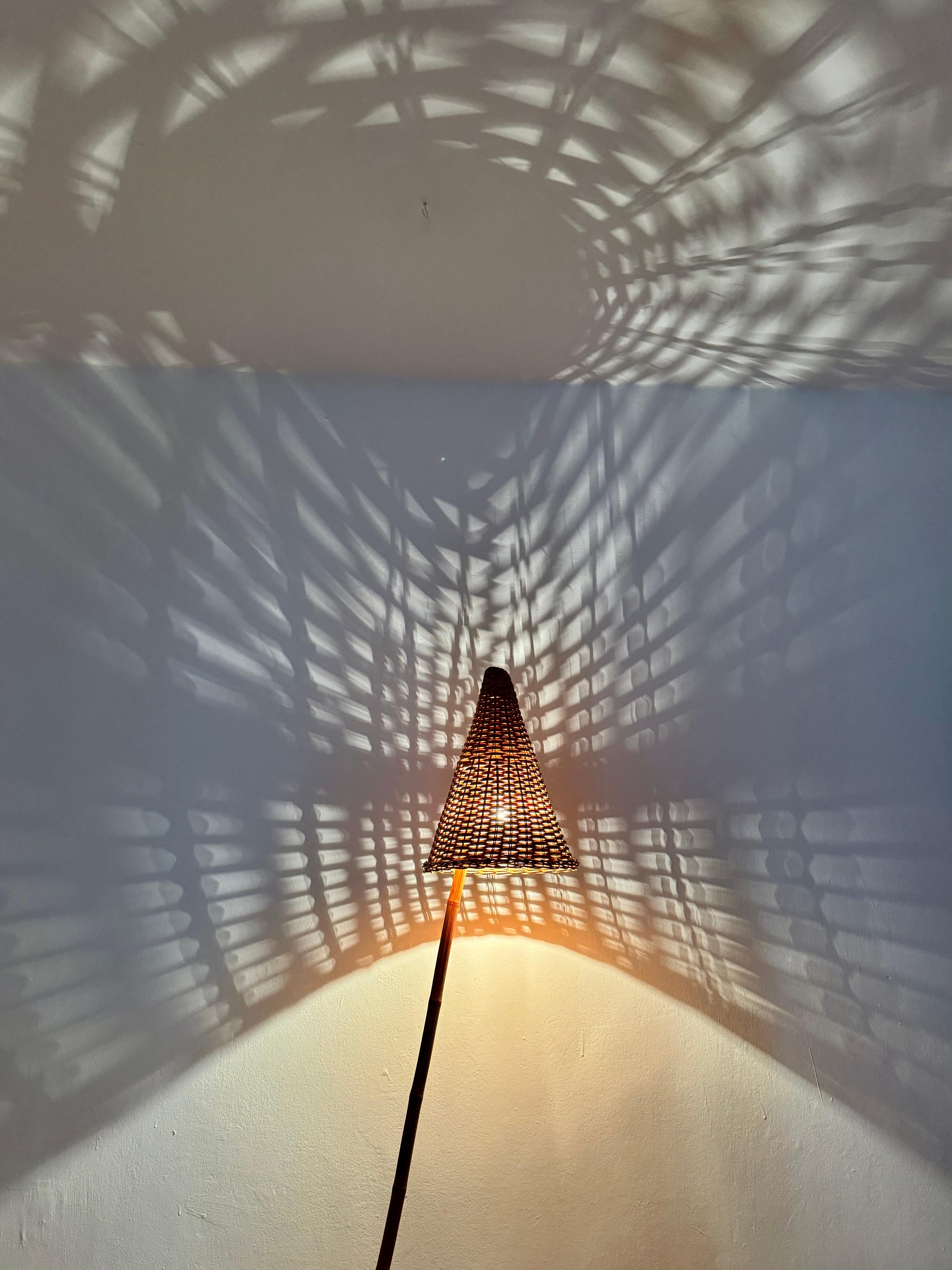 Lampada da terra in vimini e bambù di Rupert Nikoll in vendita 5