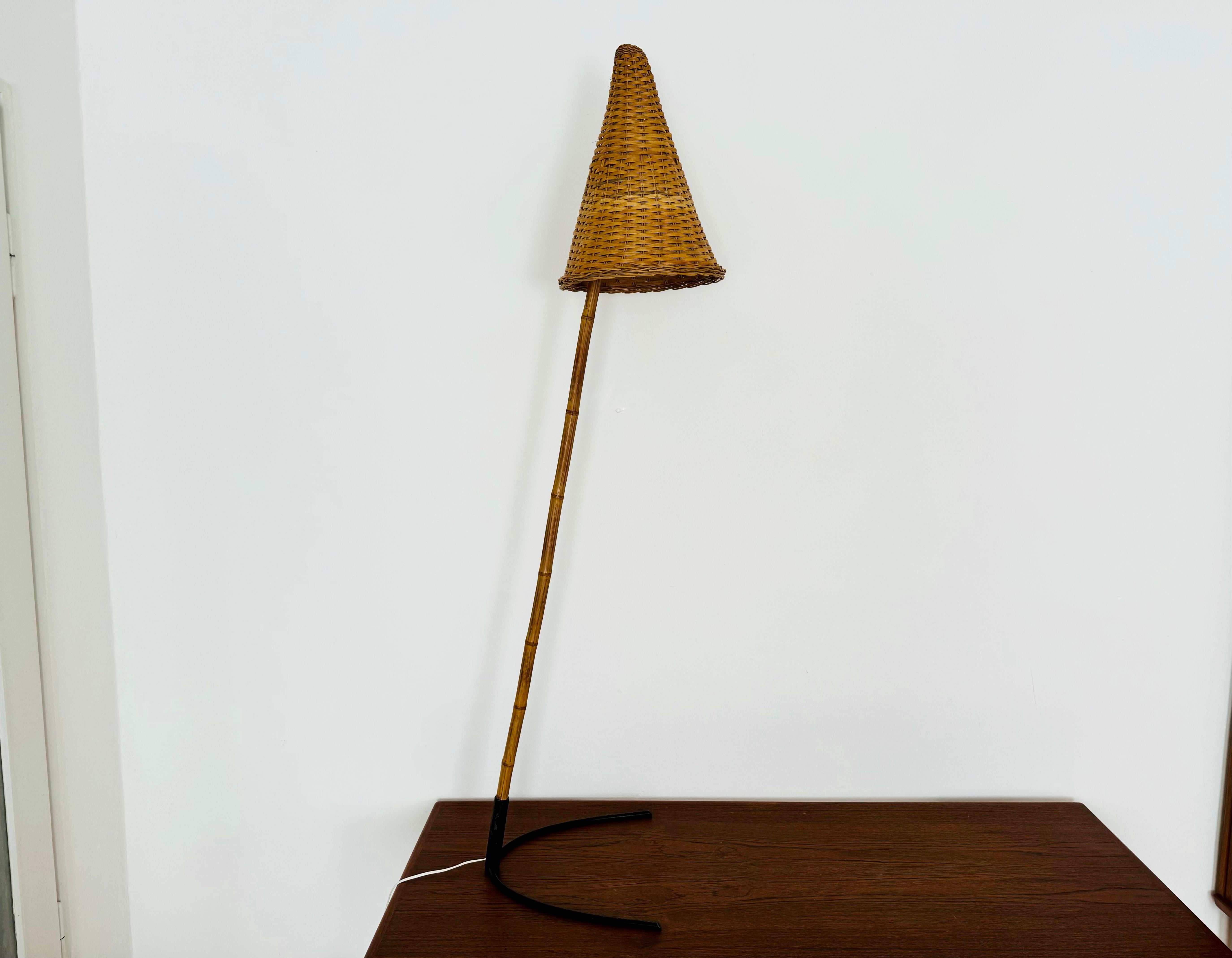 Scandinavo moderno Lampada da terra in vimini e bambù di Rupert Nikoll in vendita