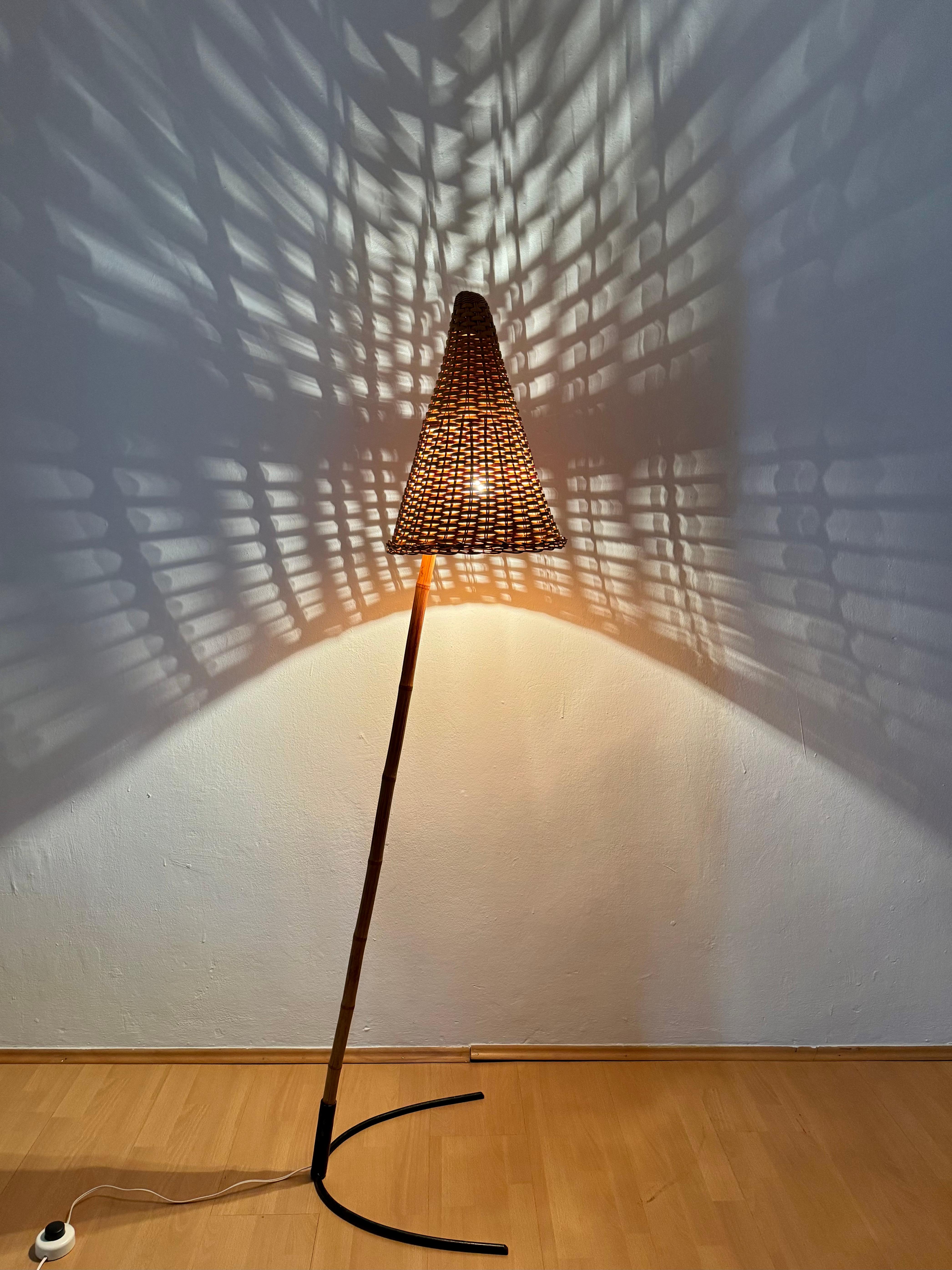 Lampada da terra in vimini e bambù di Rupert Nikoll in vendita 2