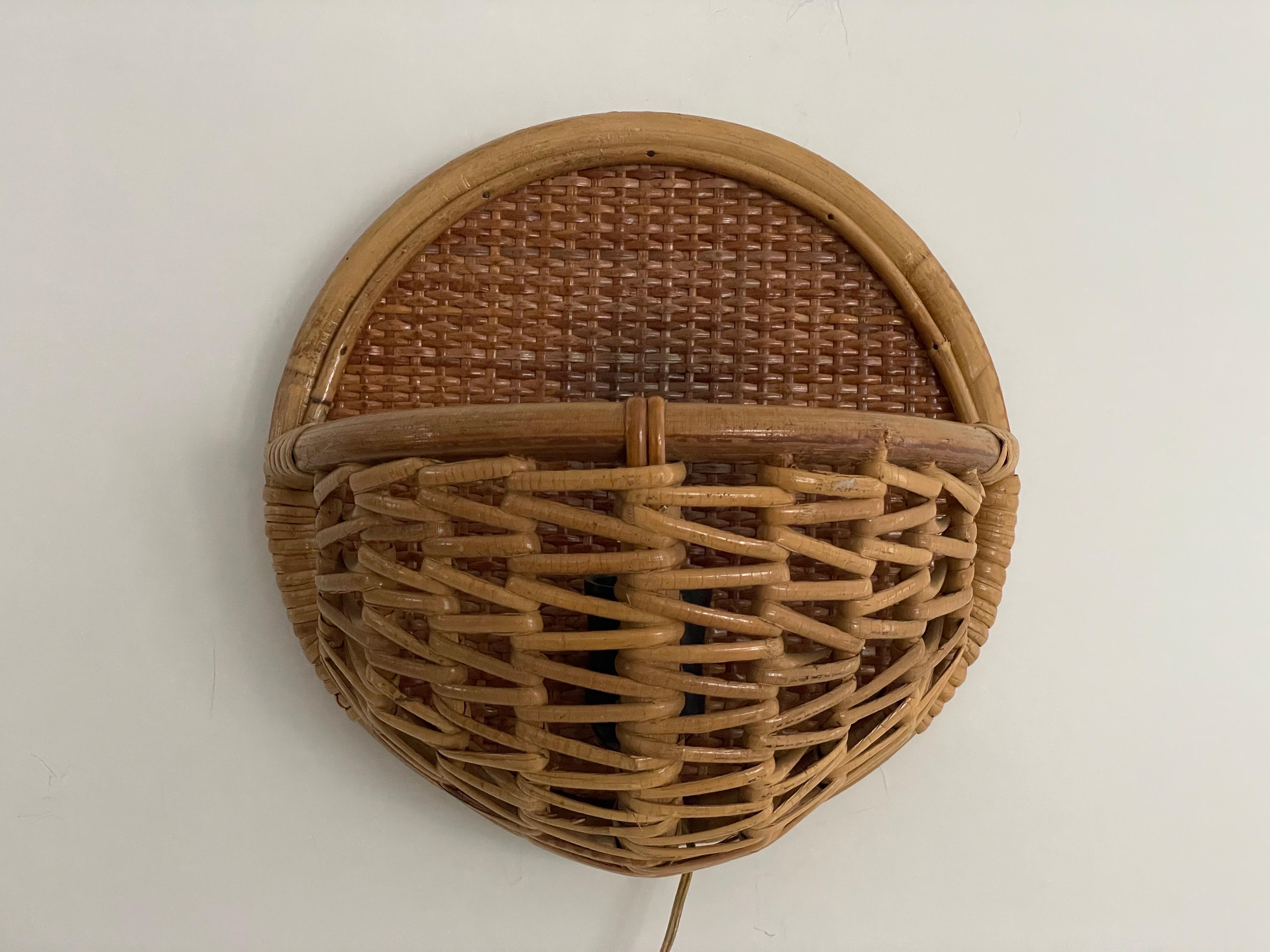 Mid-20th Century Wicker and Bamboo Round Design Pair of Wall Lamps, 1950s, Italy For Sale