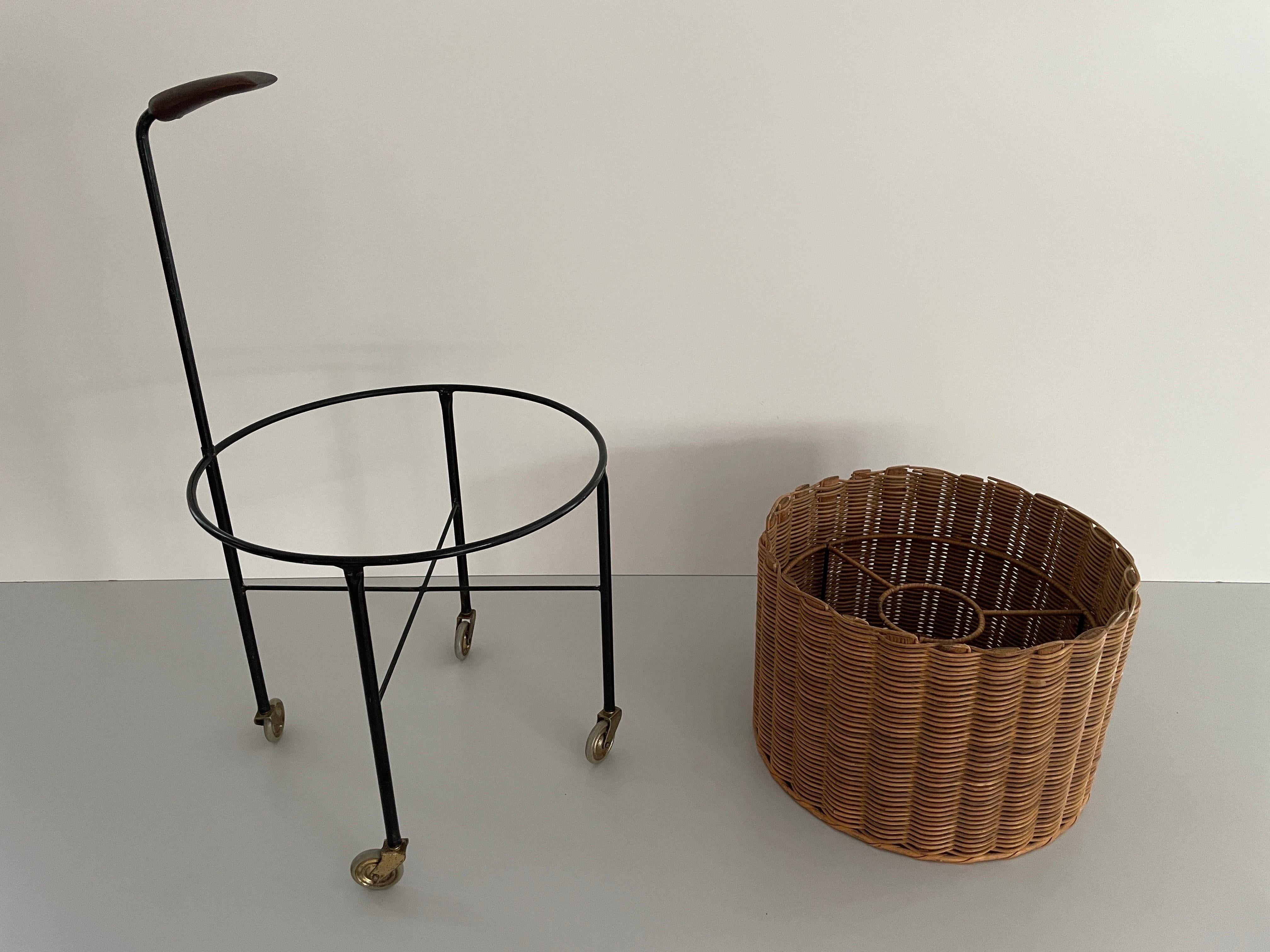 Mid-20th Century Wicker and Black Metal Serving Bar Cart Bottle Holder, 1960s, Germany For Sale