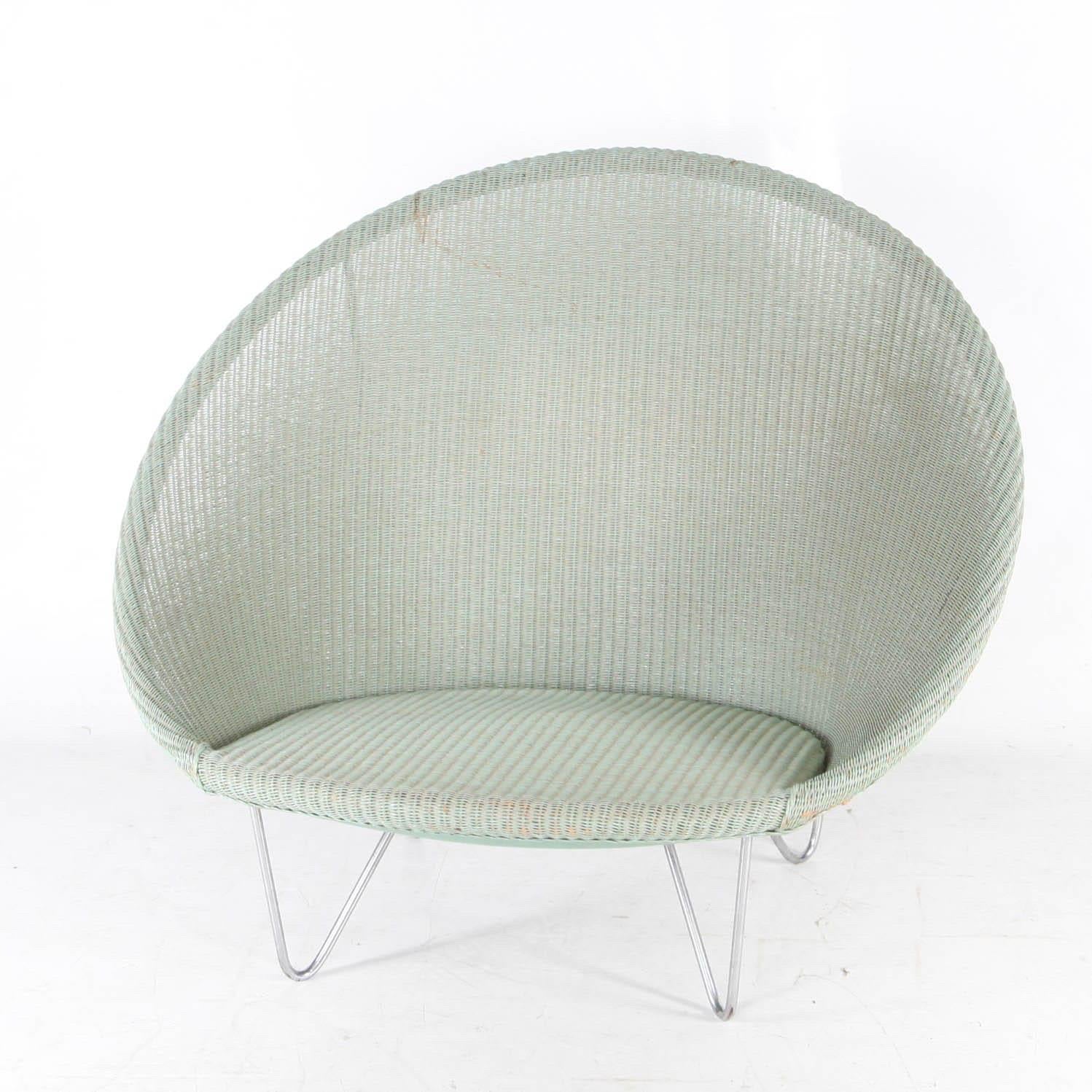Wicker and chrome large chair For Sale 1