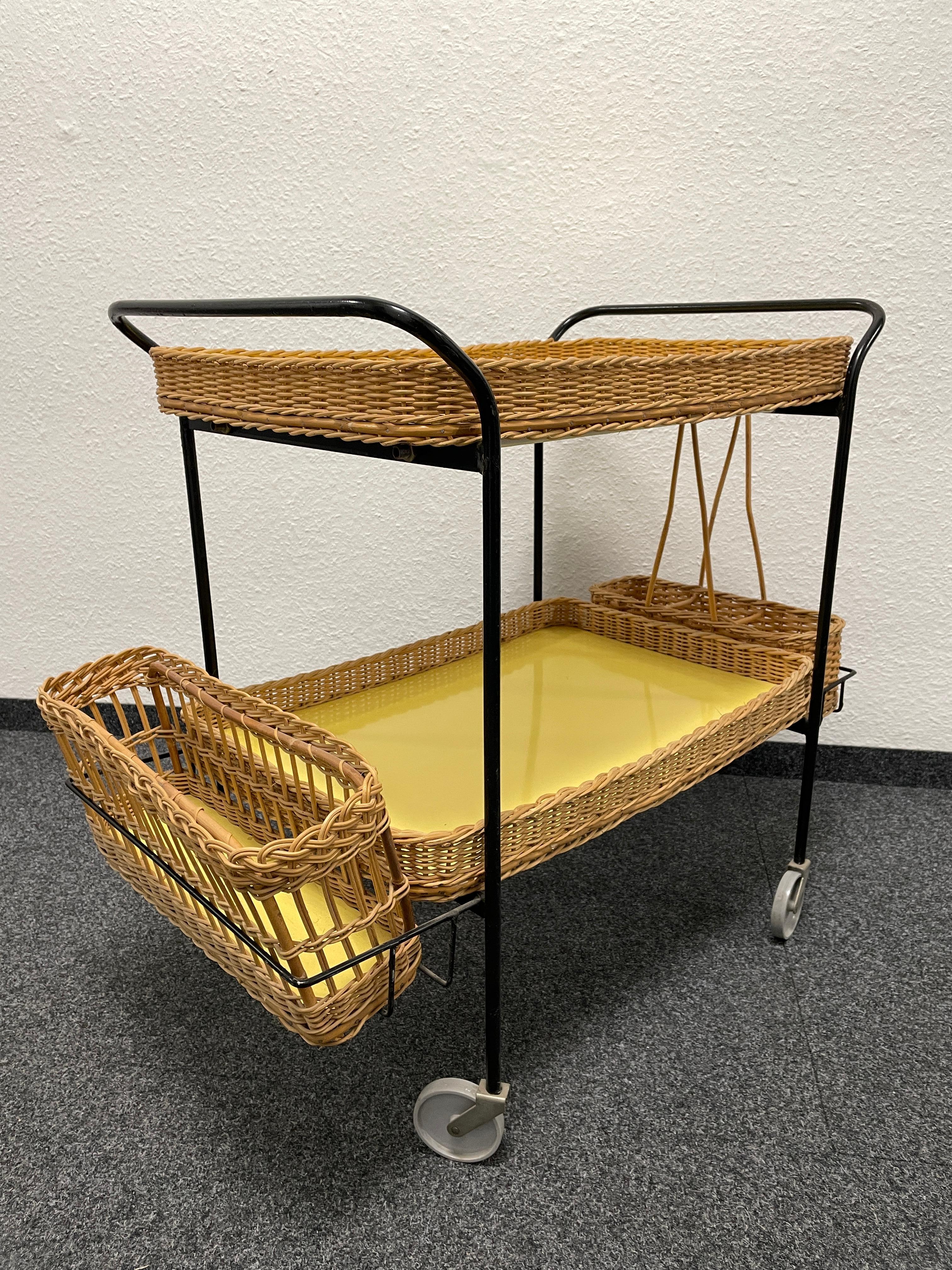 Mid-Century Modern Wicker and Iron Bar Cart or Tea Trolley Table, German, 1950s For Sale