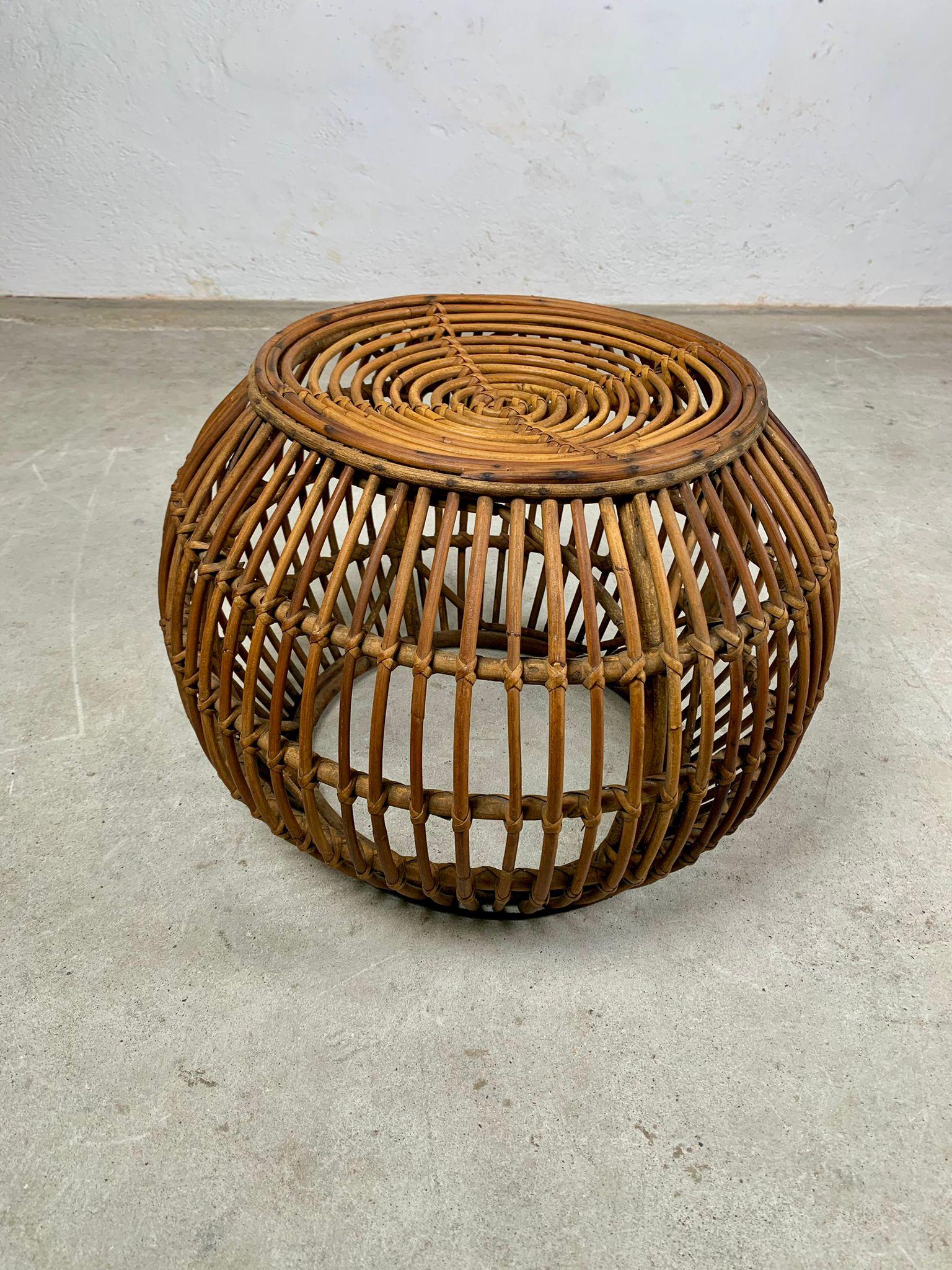 Late 20th Century Wicker and leather pouf, 1970s, Italy en vente