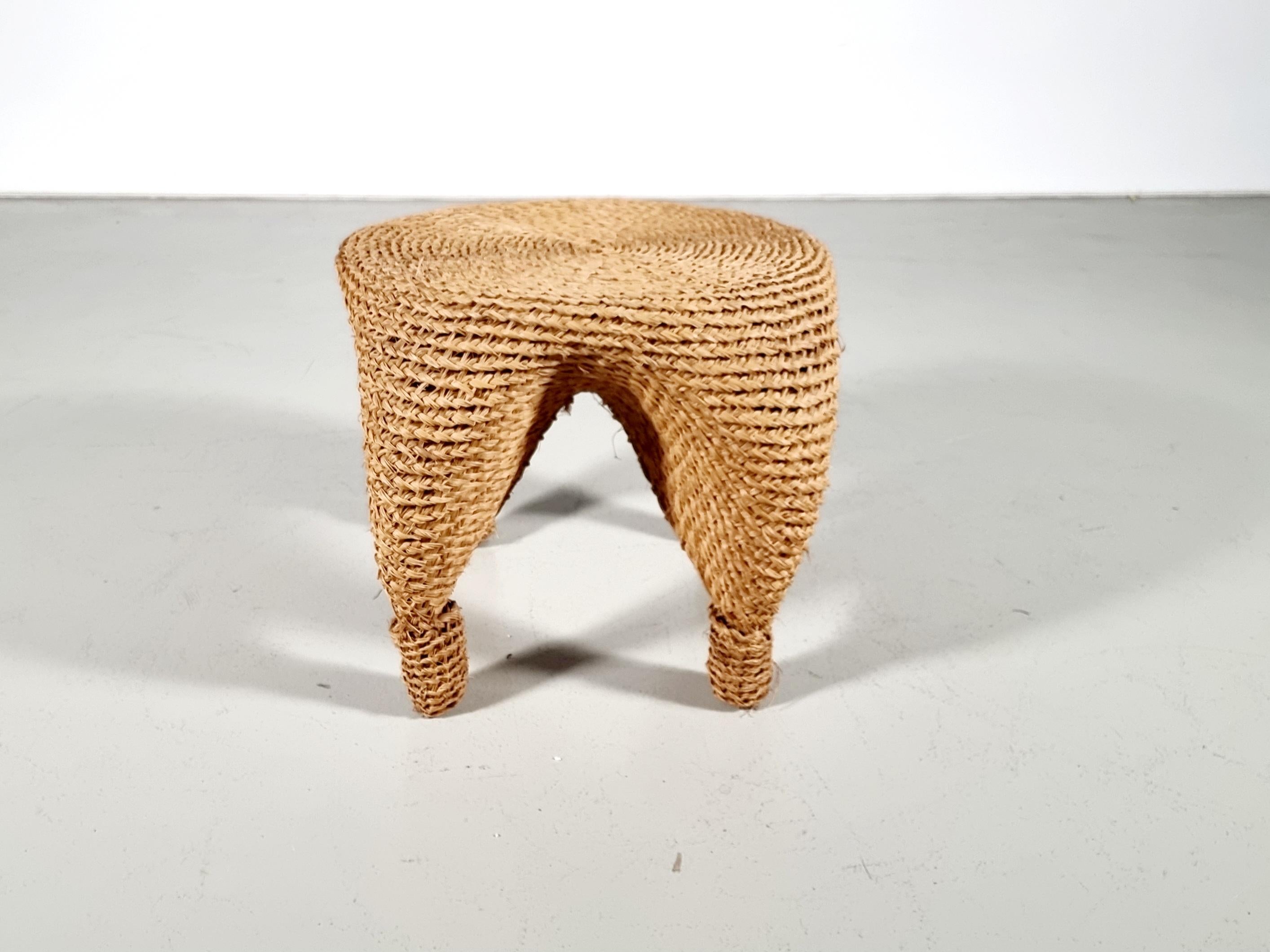 Wicker and pine needle table and stools, France, 1980s For Sale 5