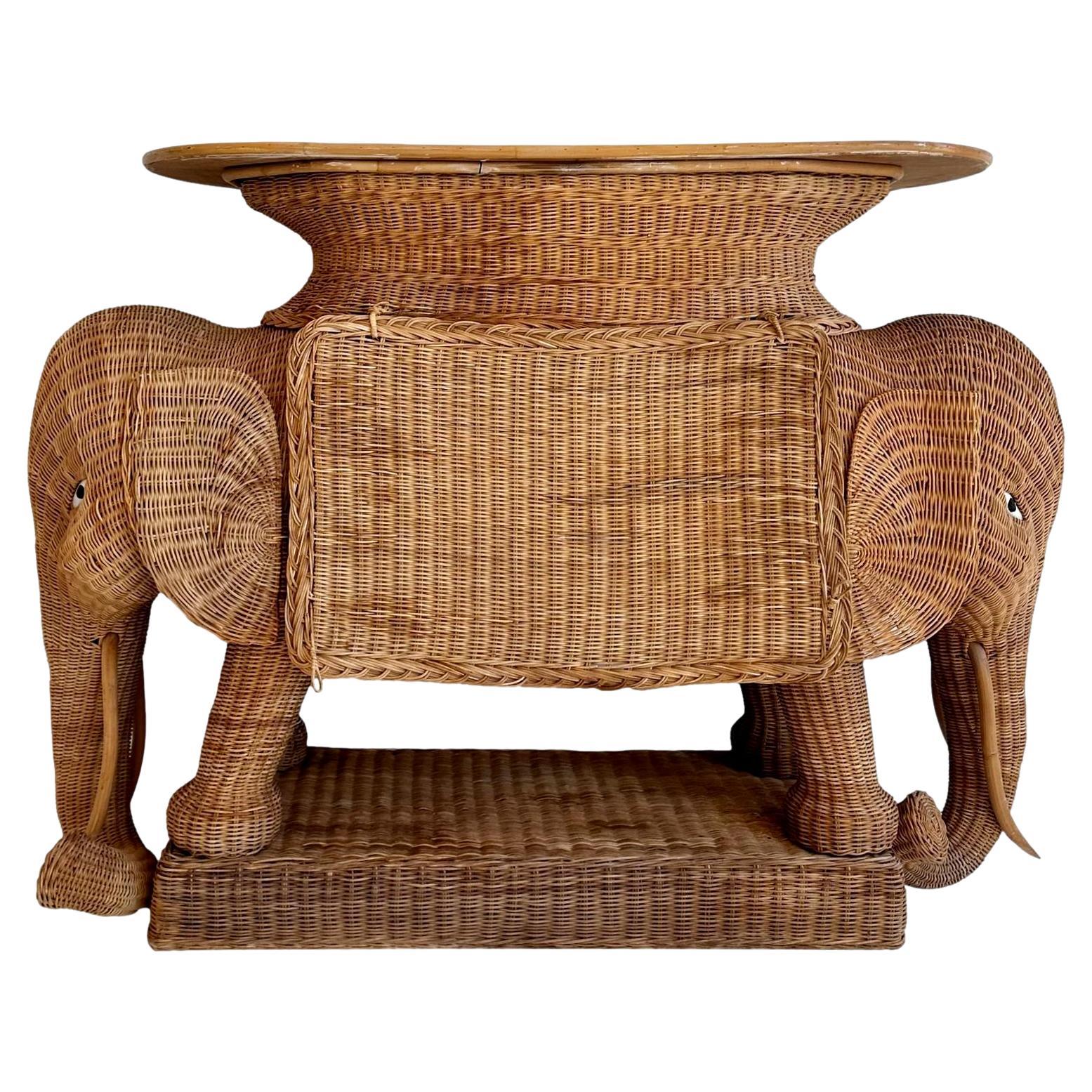 Konsolentisch mit Elefanten aus Korbweide und Rattan, 1970er Jahre, USA