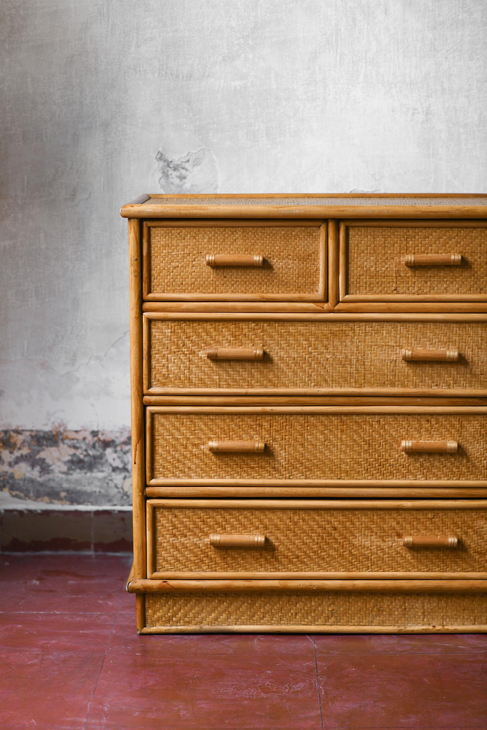 European Wicker and rush chest of drawers, 1980 For Sale