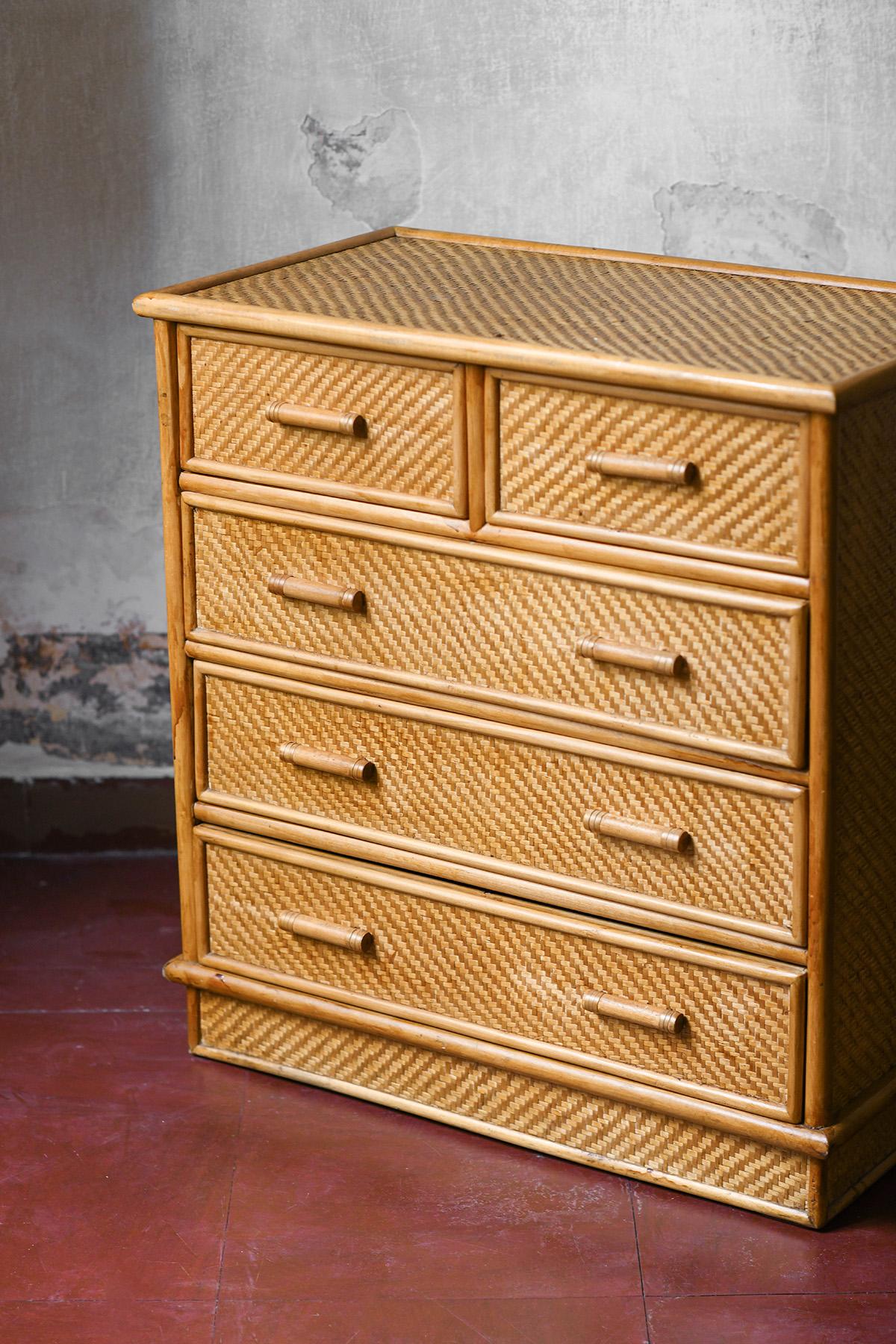 Wicker and rush chest of drawers, 1980 For Sale 3