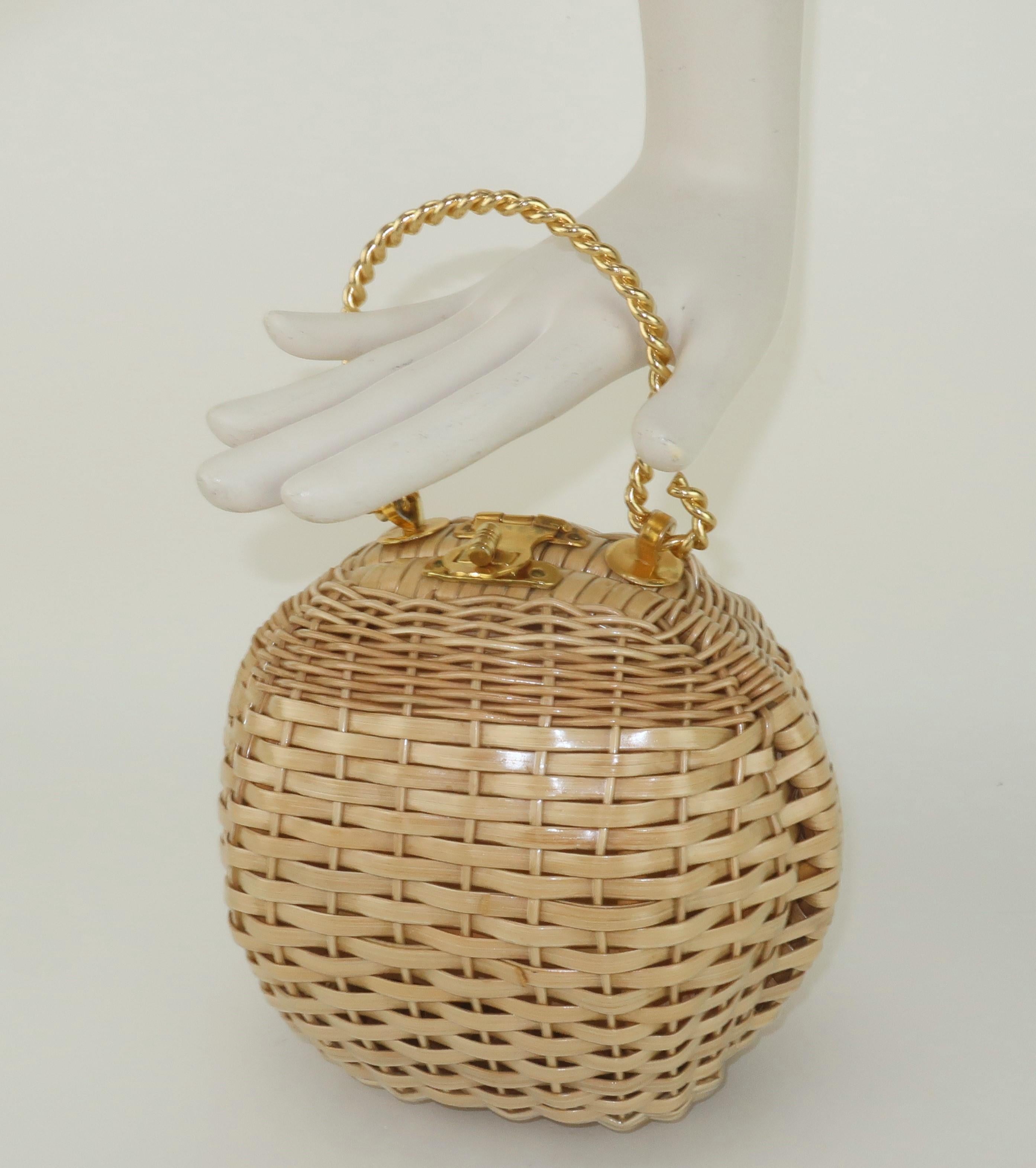 Wicker Ball Shaped Handbag With Gold Handle, 1960's For Sale 7