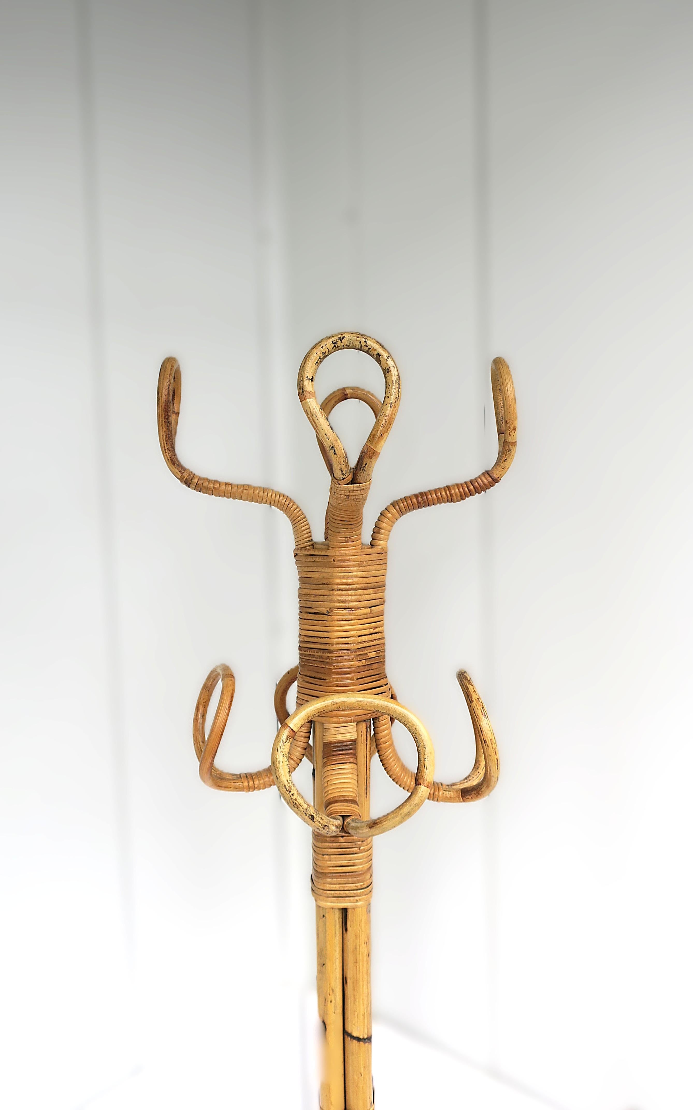 Garderobenständer aus Weidenbambus (Bambus) im Angebot