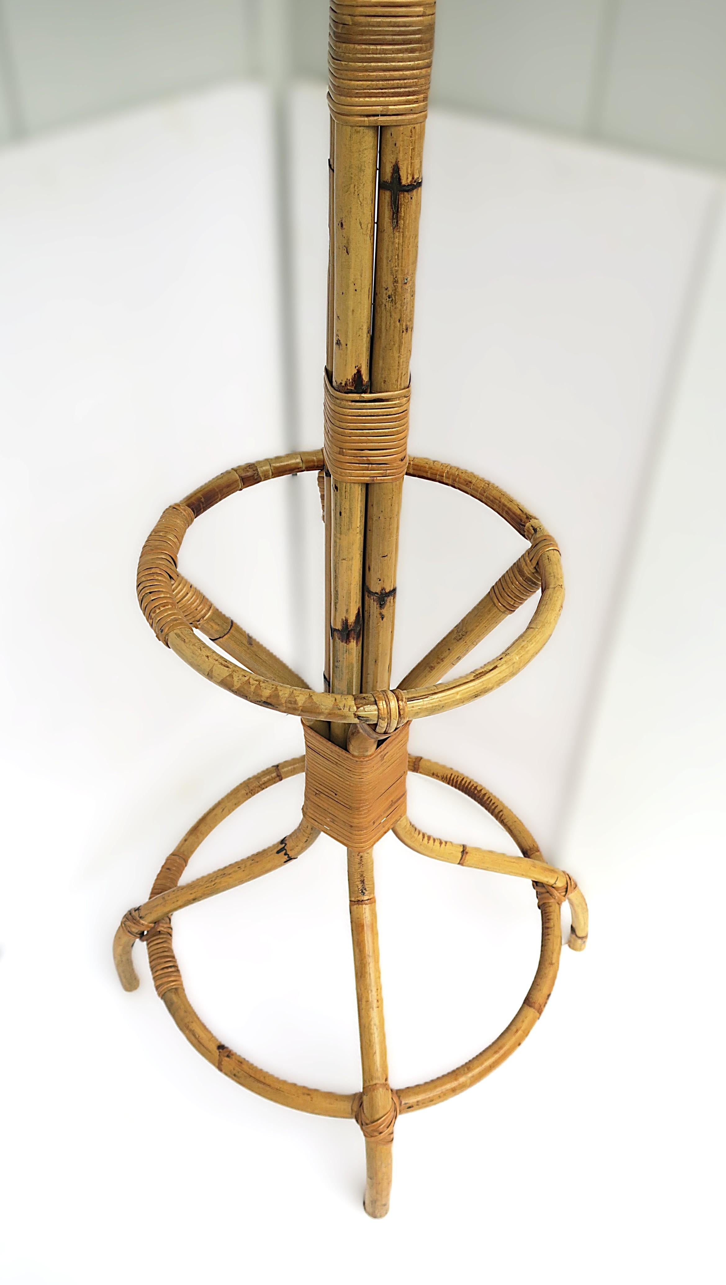 Garderobenständer aus Weidenbambus im Angebot 3