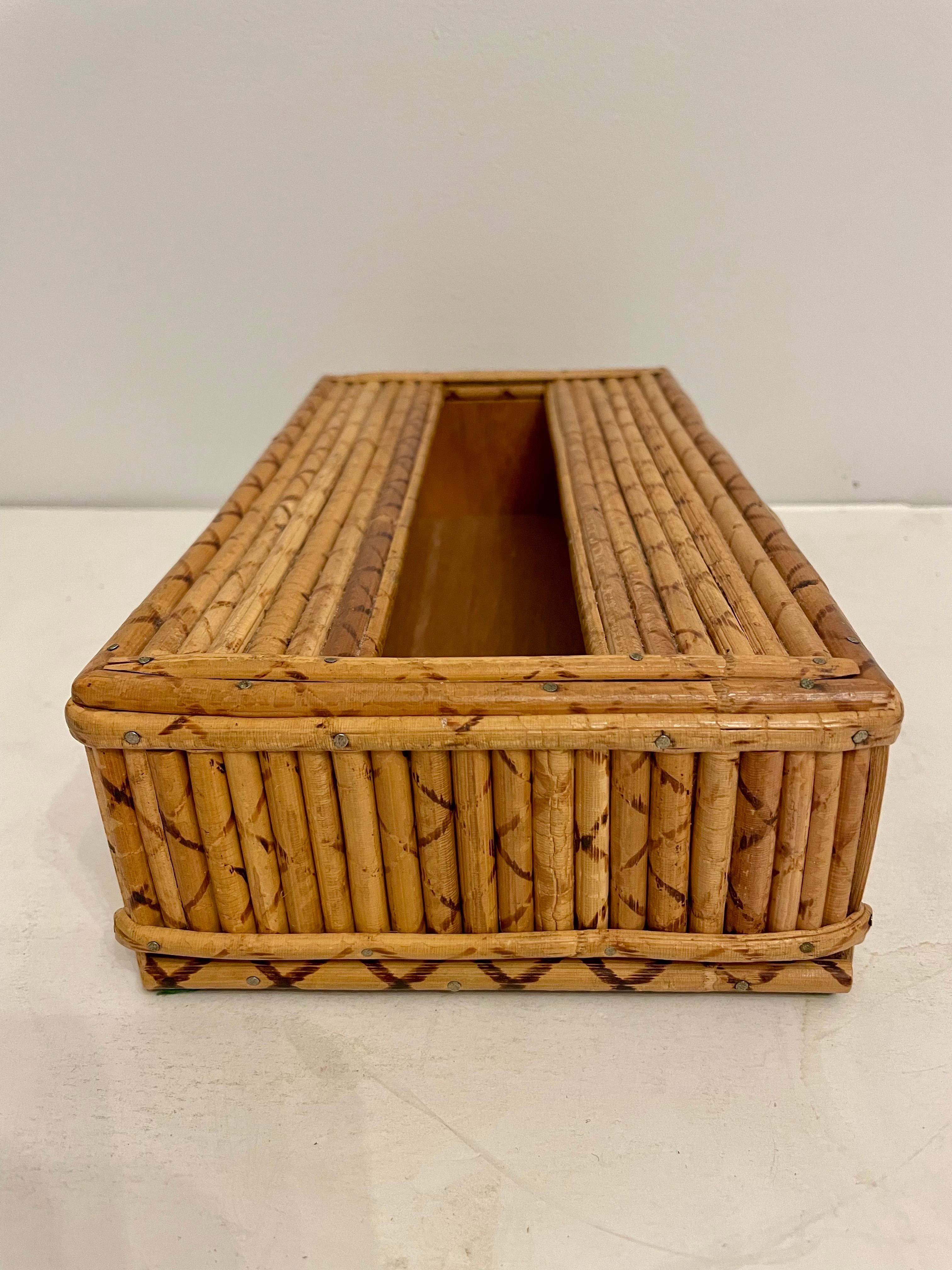 Funda de mimbre de bambú para cajas de pañuelos en Bueno estado para la venta en New York, NY