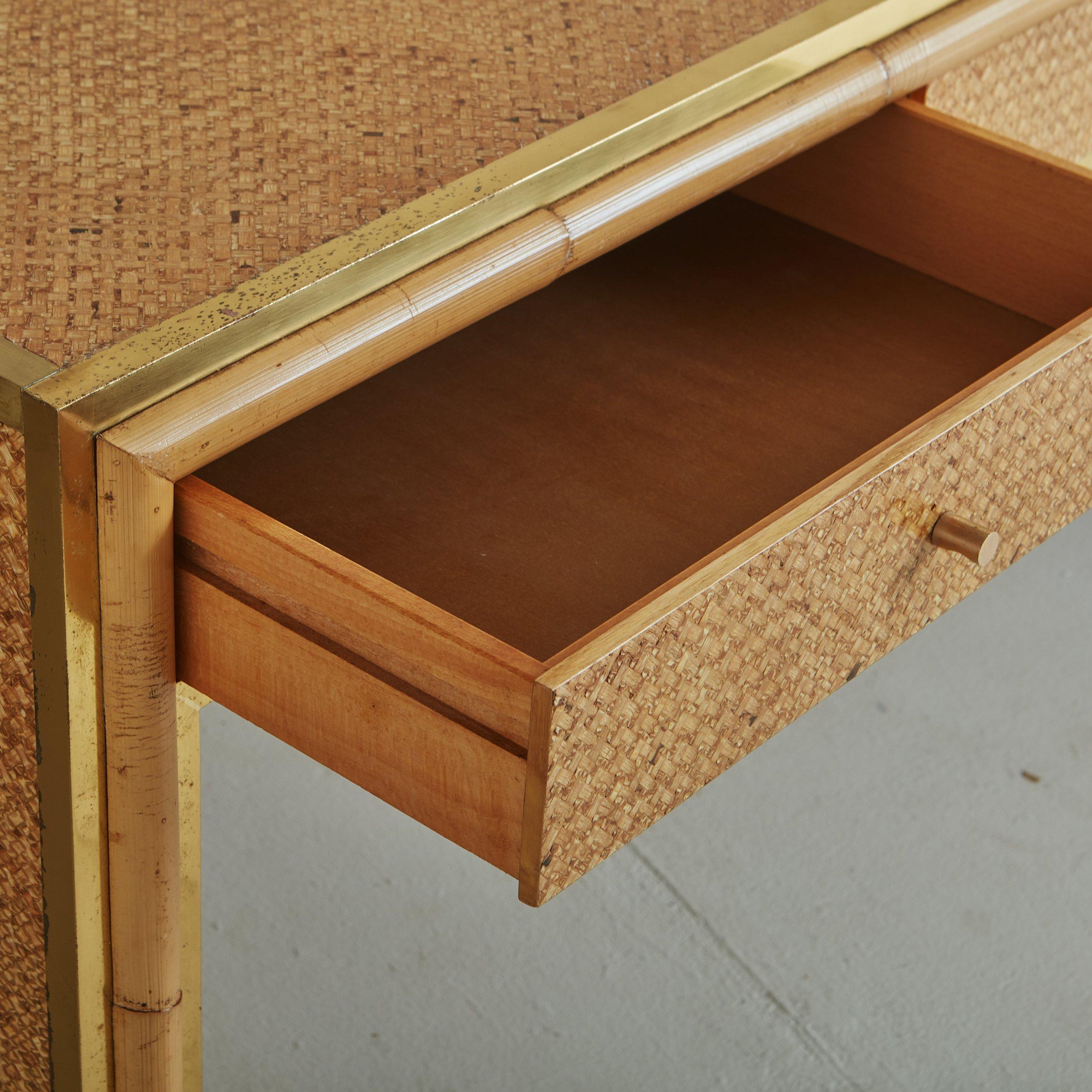 Schreibtisch aus Korbweide + Bambus mit Messingbesatz, Italien 20. Jahrhundert im Angebot 4