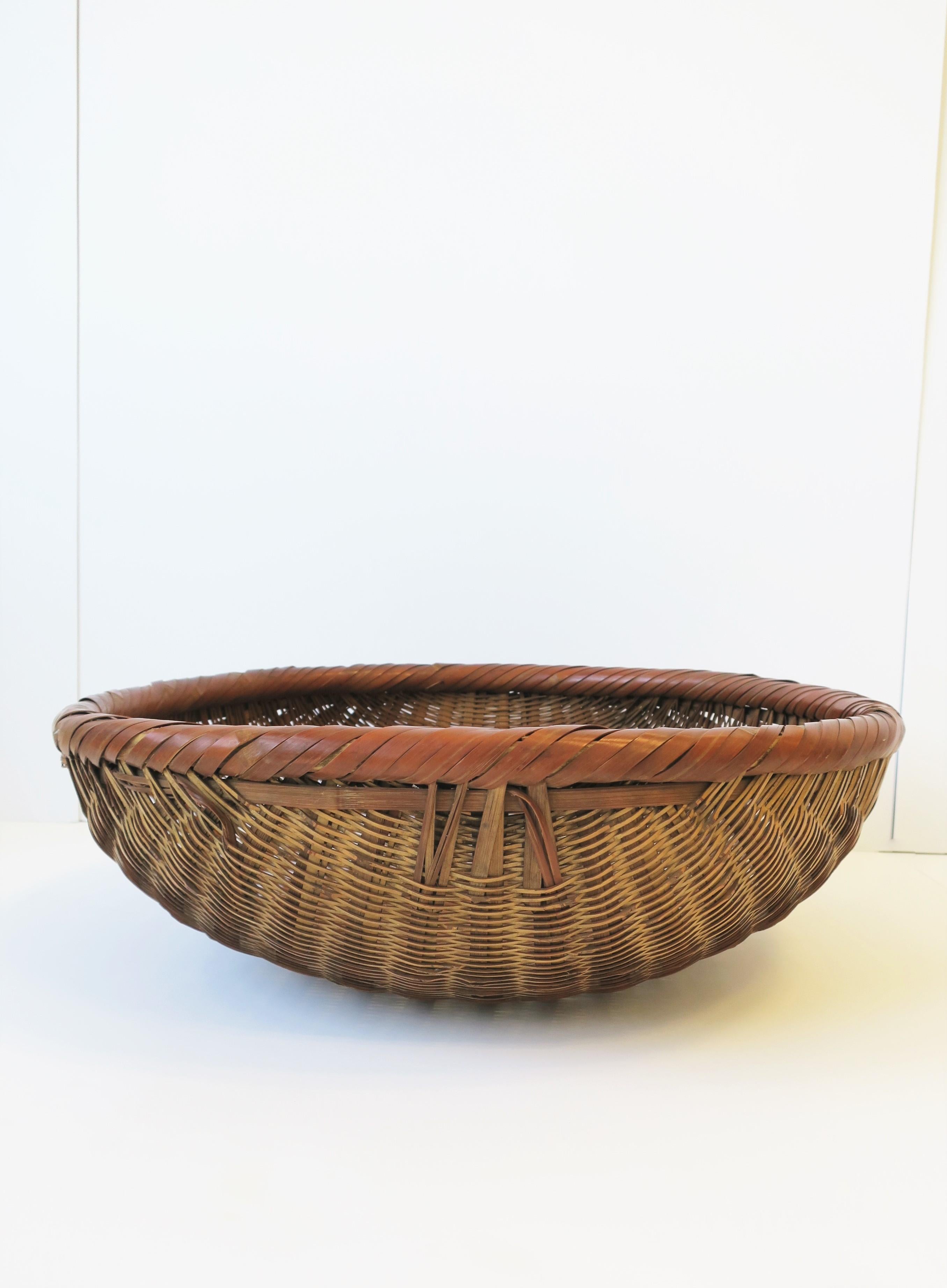 Wicker Gathering Basket or Centerpiece 3