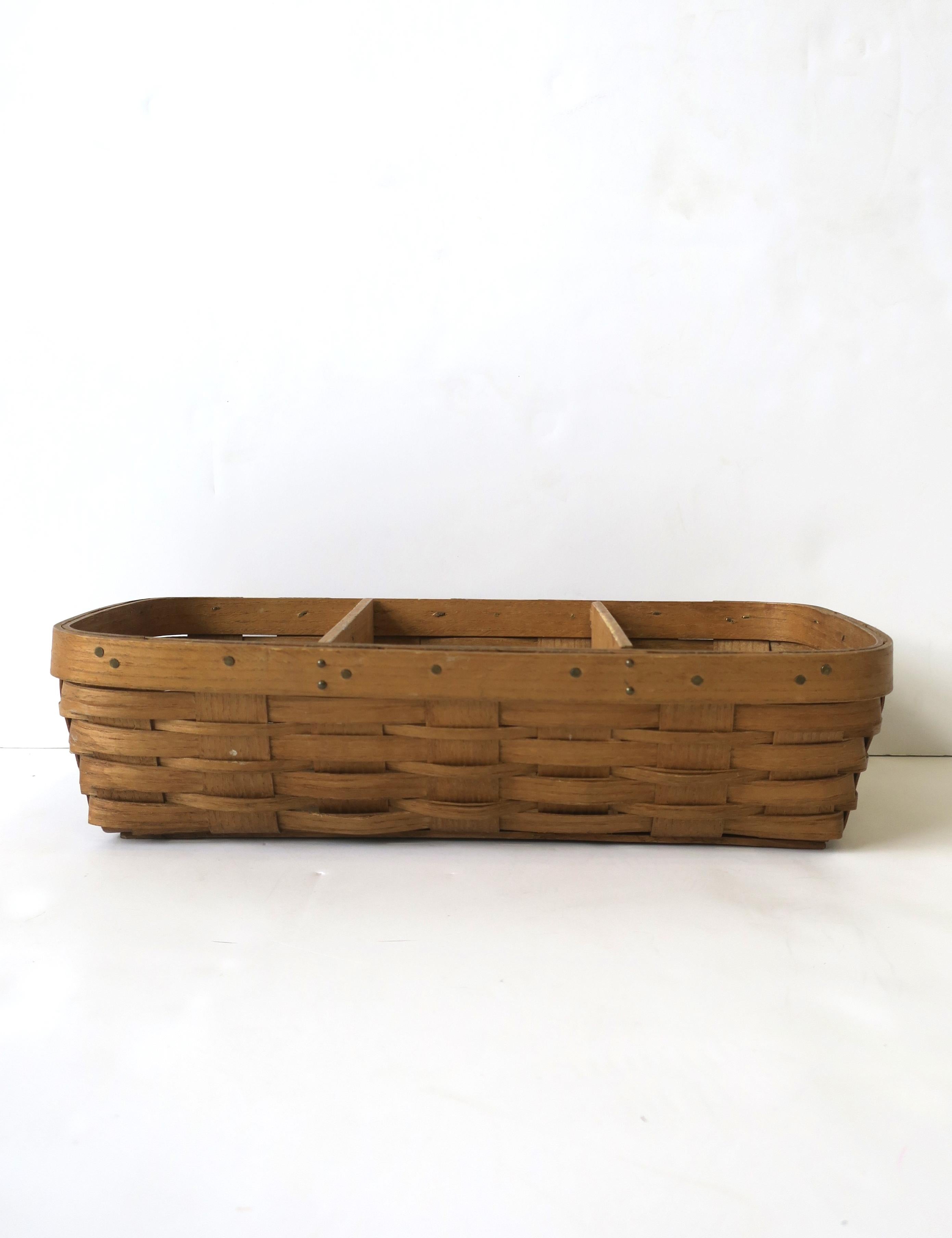 Wicker Splint Gathering Basket  In Good Condition For Sale In New York, NY
