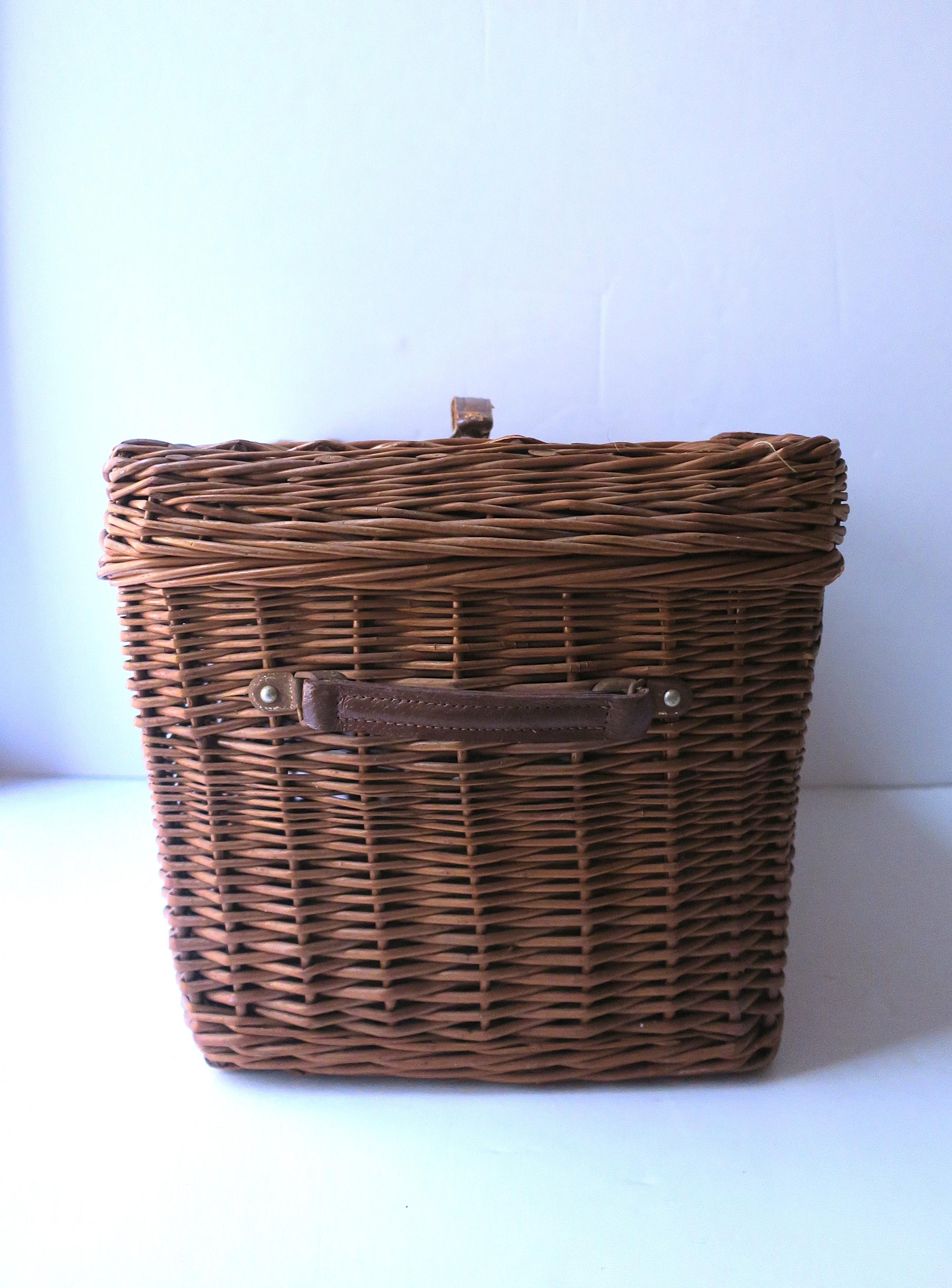 Panier en osier en vente 1