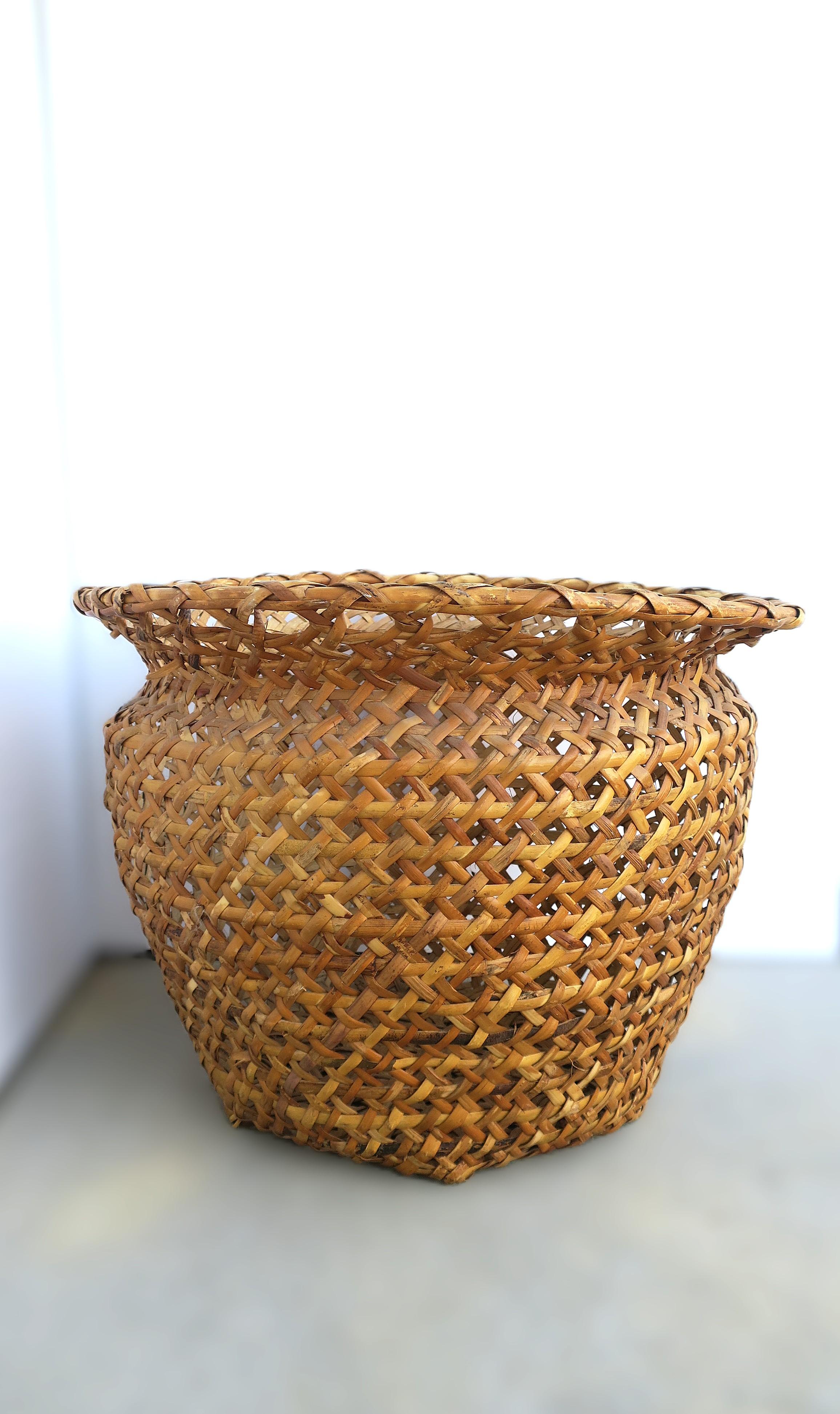 Wicker Basket Plant Cachepot im Zustand „Gut“ im Angebot in New York, NY