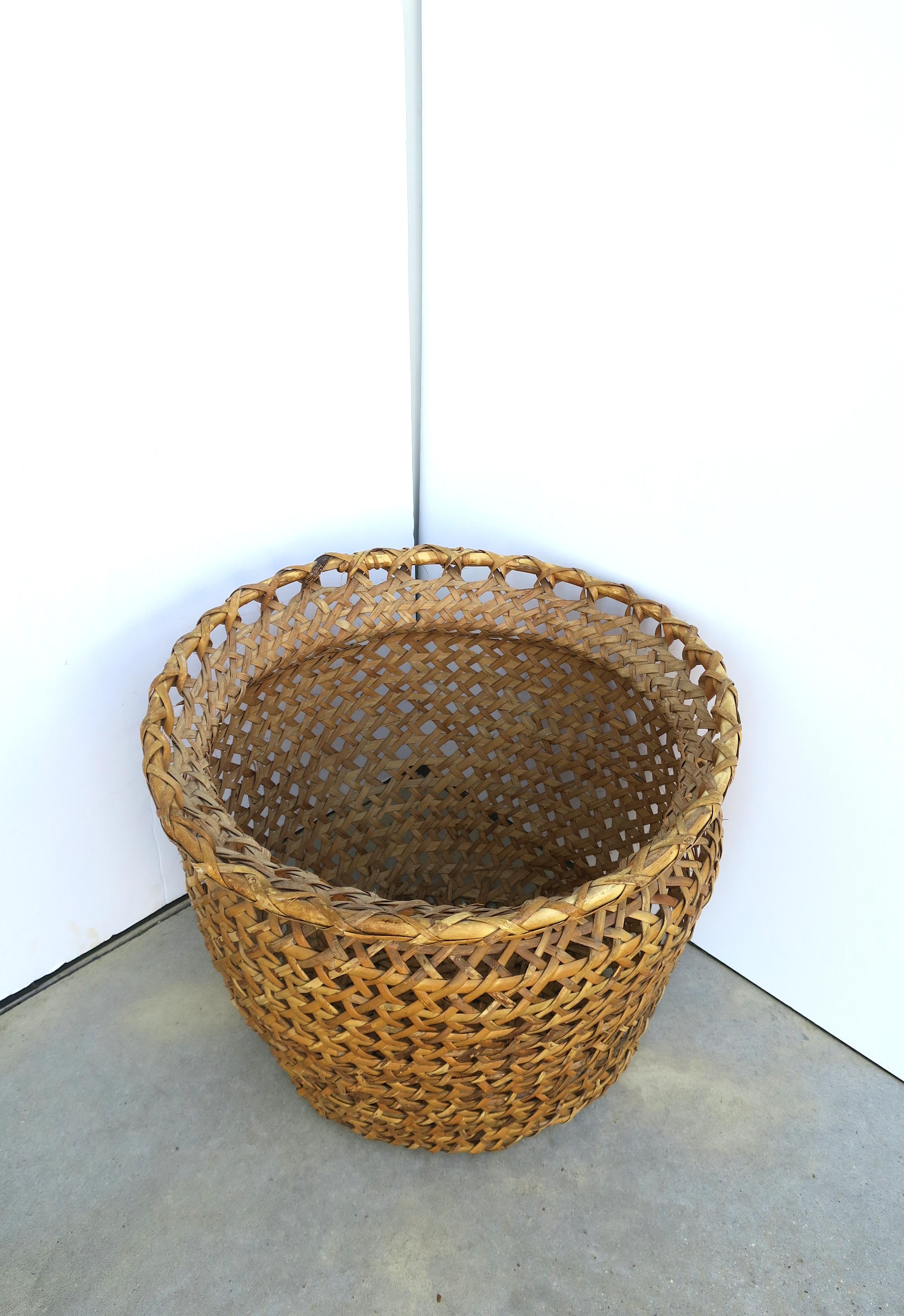 Wicker Basket Plant Cachepot (20. Jahrhundert) im Angebot