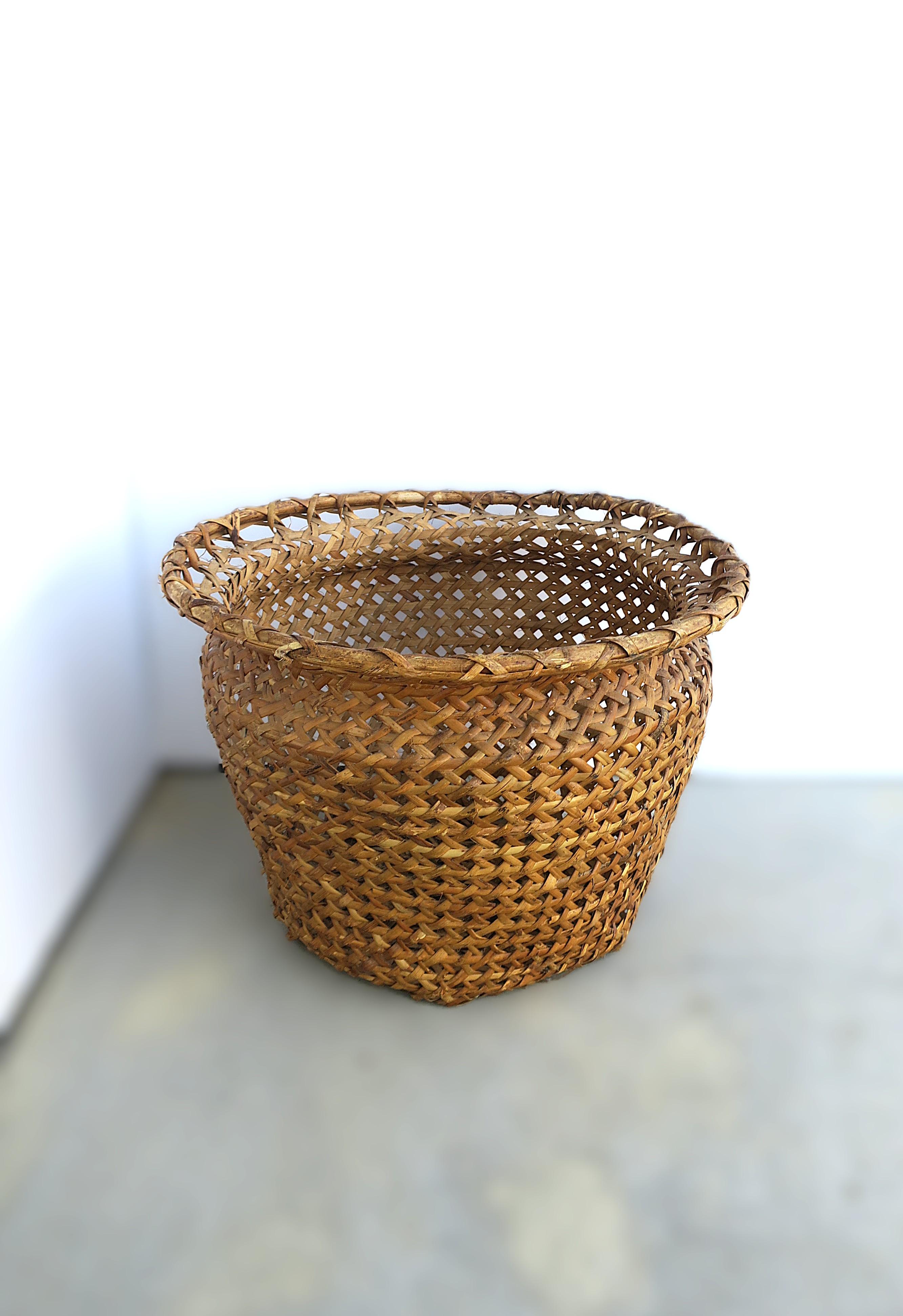 Wicker Basket Plant Cachepot (20. Jahrhundert) im Angebot