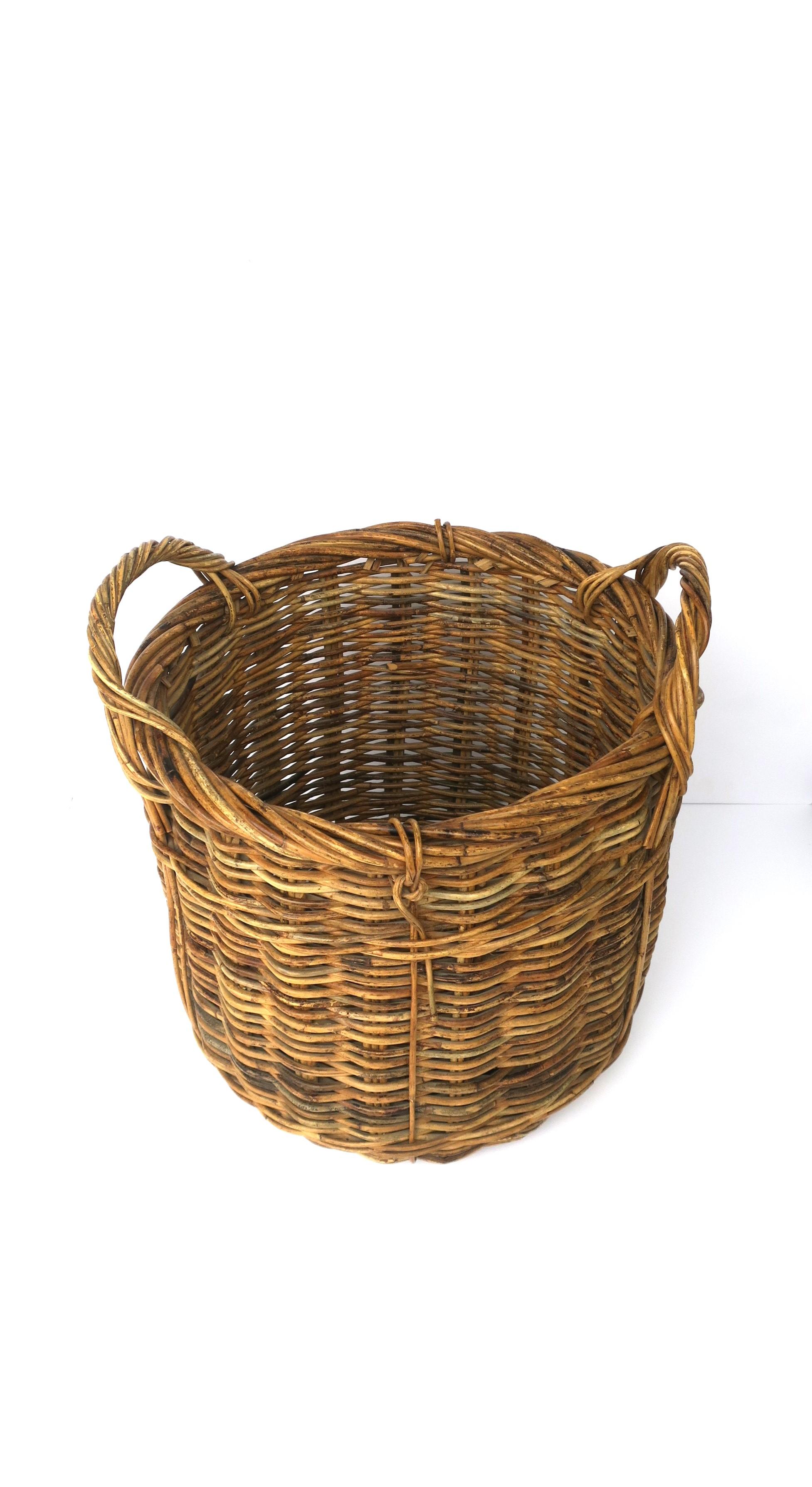 Wicker Basket Plant Potholder Cachepot or Storage In Good Condition For Sale In New York, NY