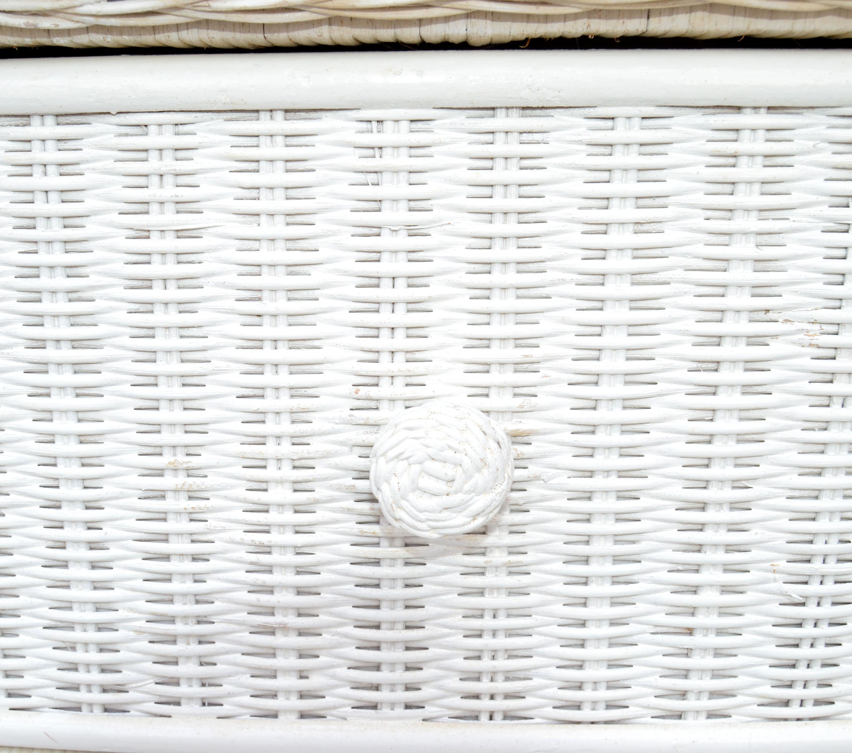 Hand-Crafted Wicker by Henry Link White Chest of 3 Drawers, Commode, Dresser Bohemian, 1980