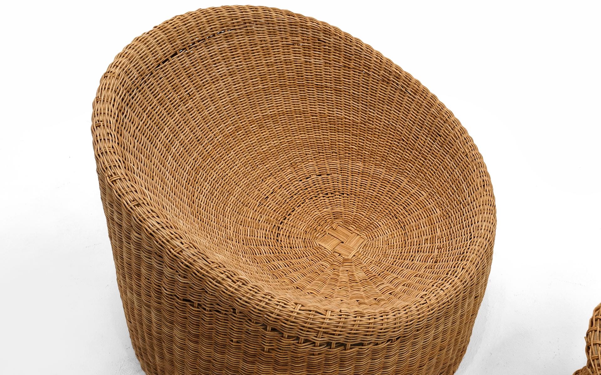 Wicker Chair and Ottoman by Eero Aarnio, Finland, 1960s In Good Condition In Kansas City, MO