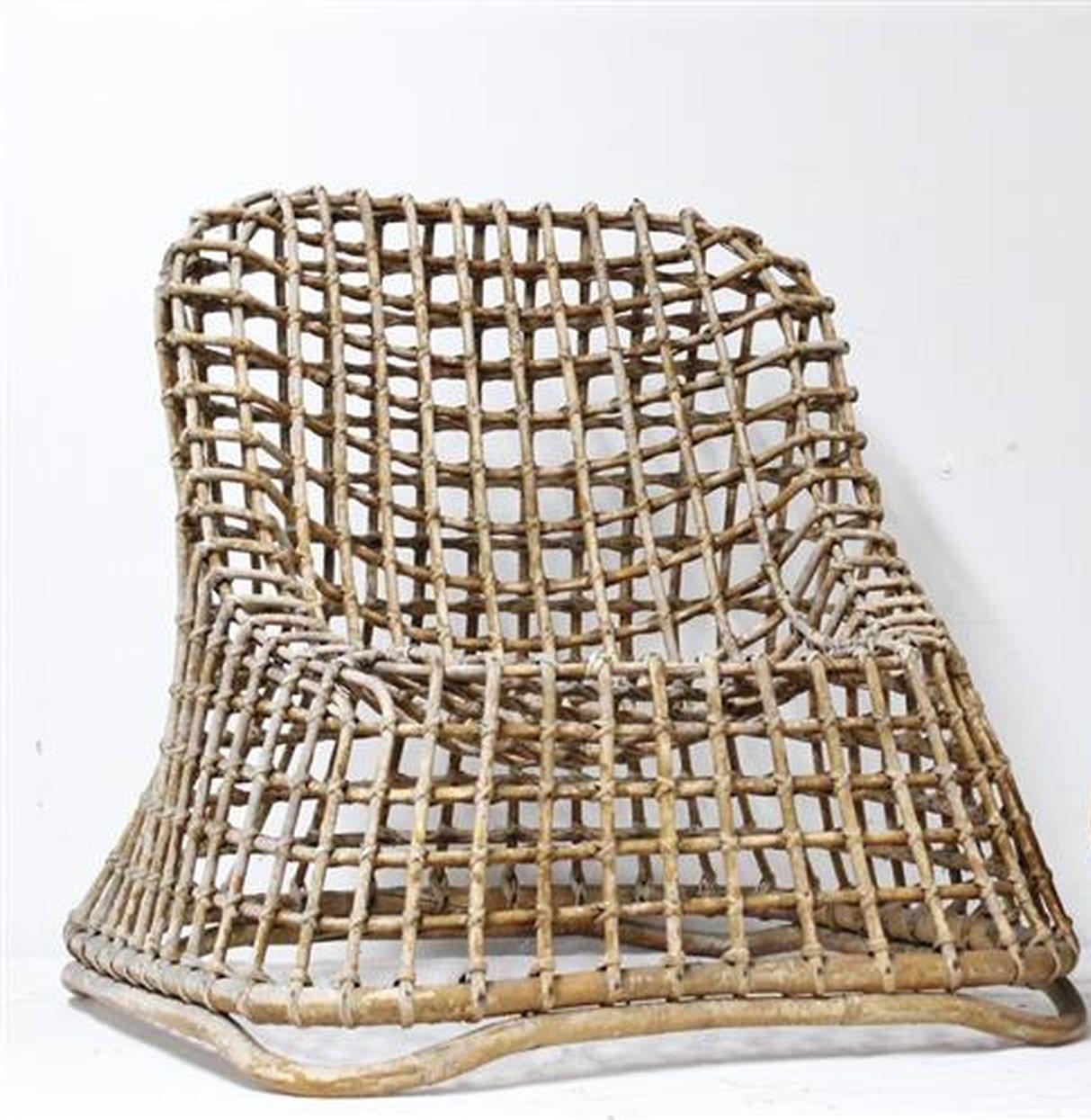 Late 20th Century Wicker Chair  and Ottoman by Giovanni travasa For Sale