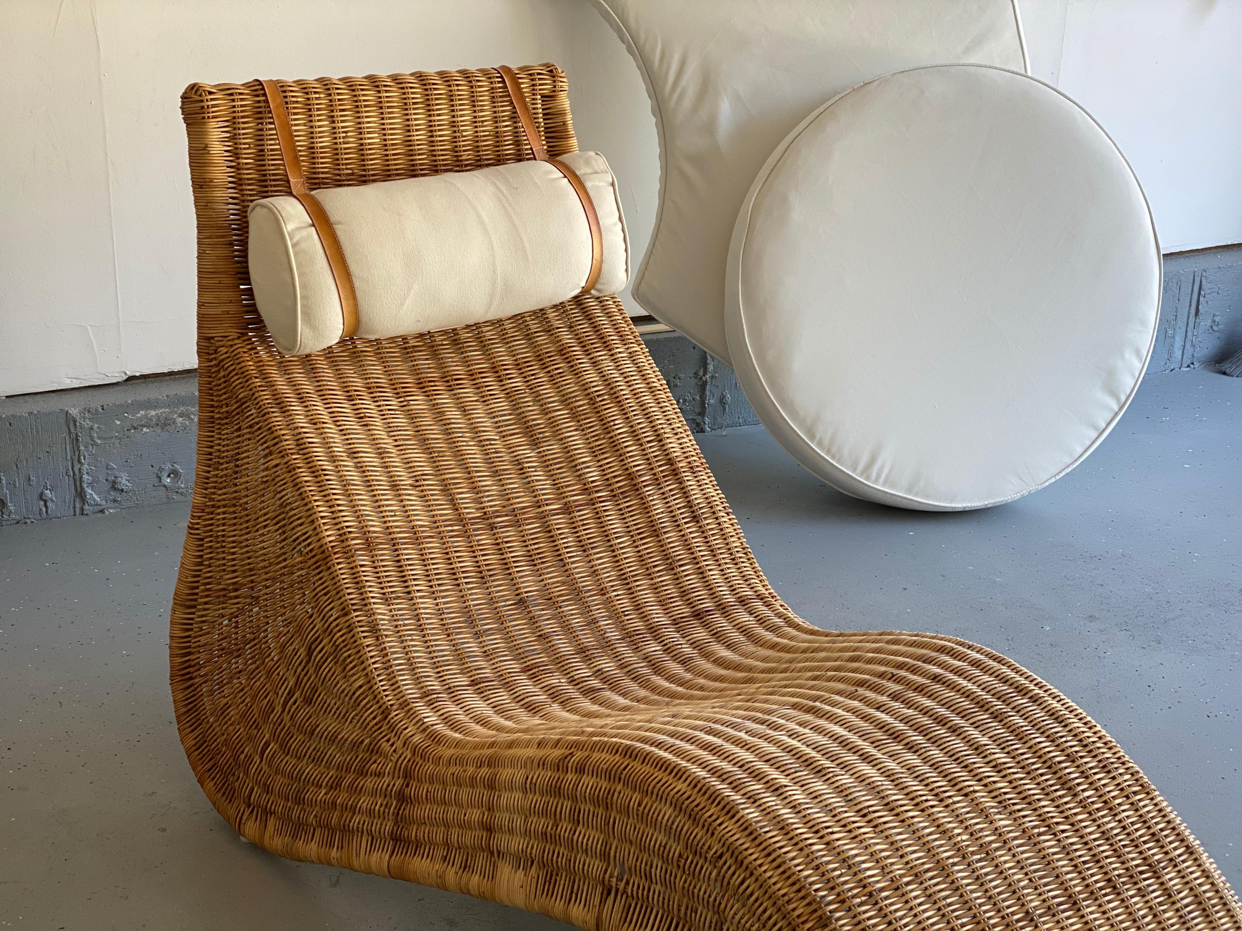 Wicker Chaise Lounge 4