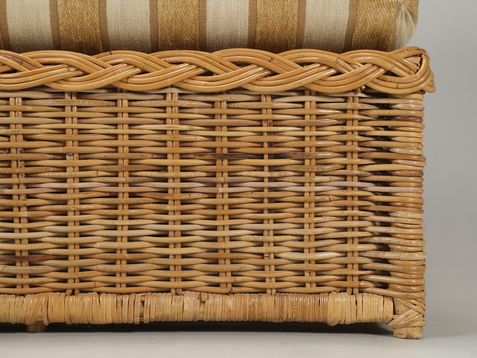 Wicker Chaise Lounge of Exceptional Width 9