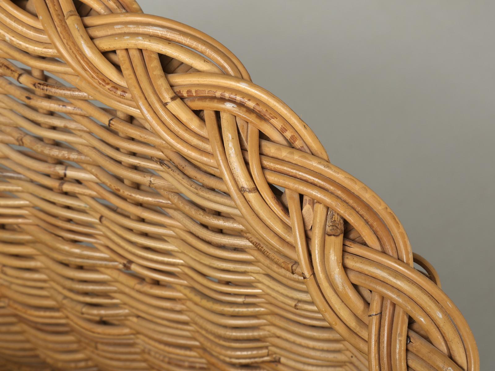 Wicker Chaise Lounge of Exceptional Width 2