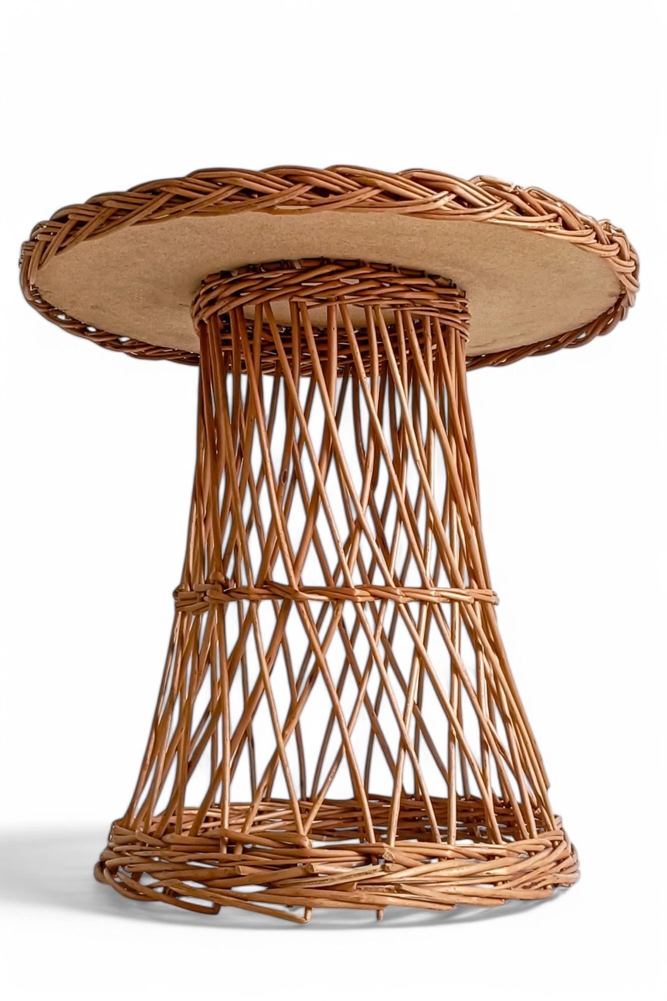Hand-Crafted Wicker Coastal Style Side Table, Handmade in Spain ci. 1960s For Sale