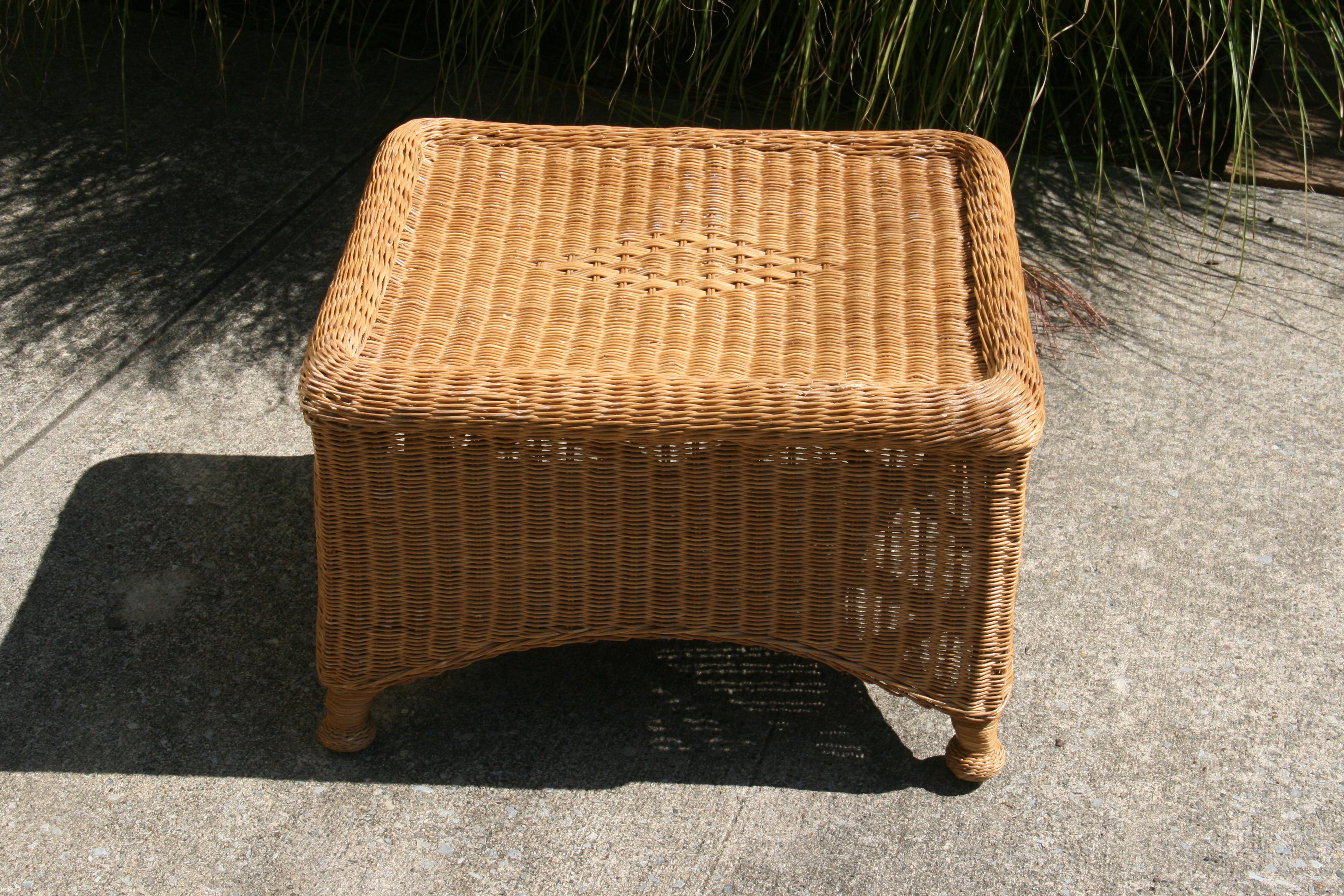 1862 Wicker coffee table with wrapped edges