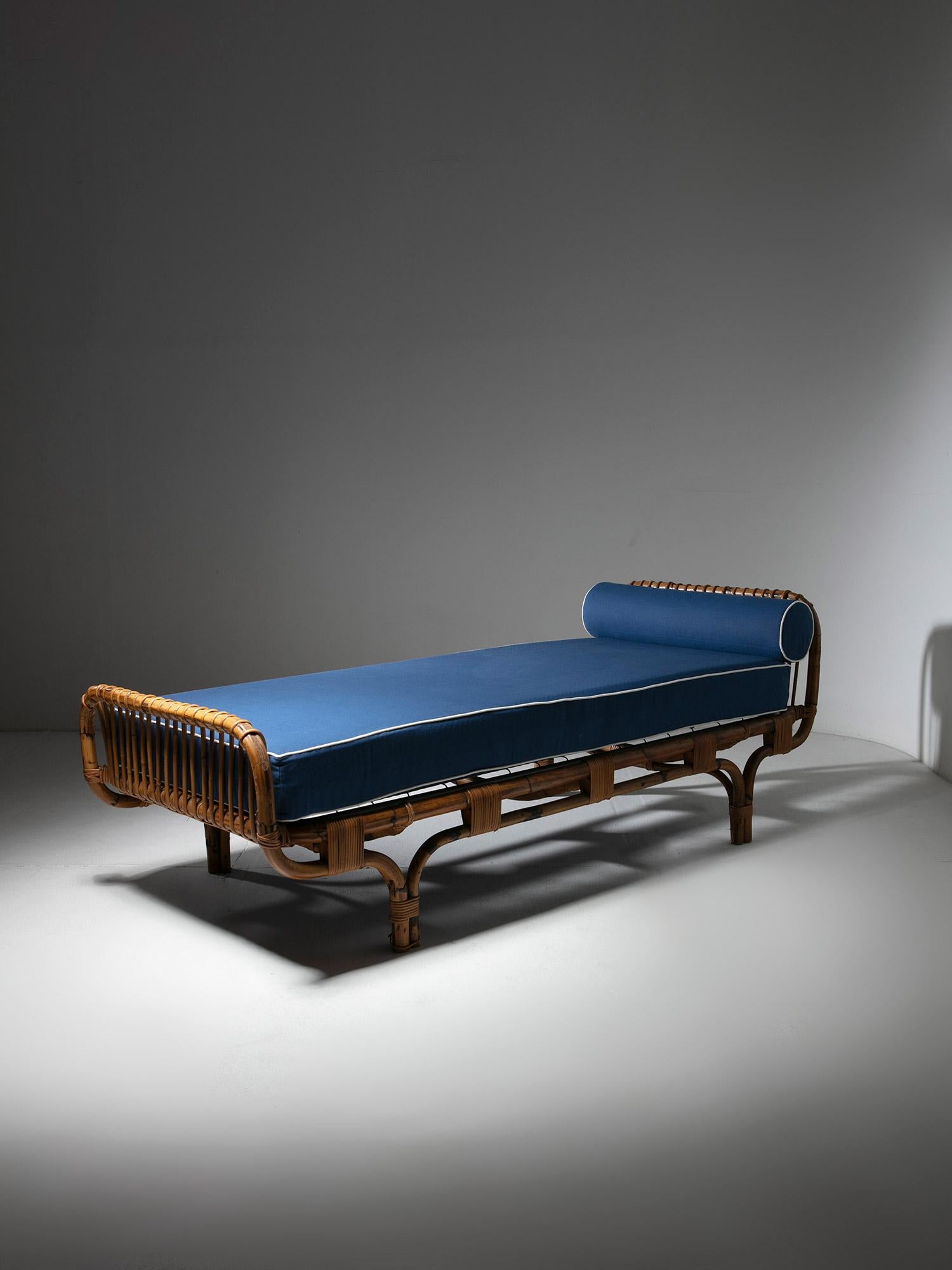 Letto da giorno in vimini di Tito Agnoli per Bonacina, Italia, anni '60 6