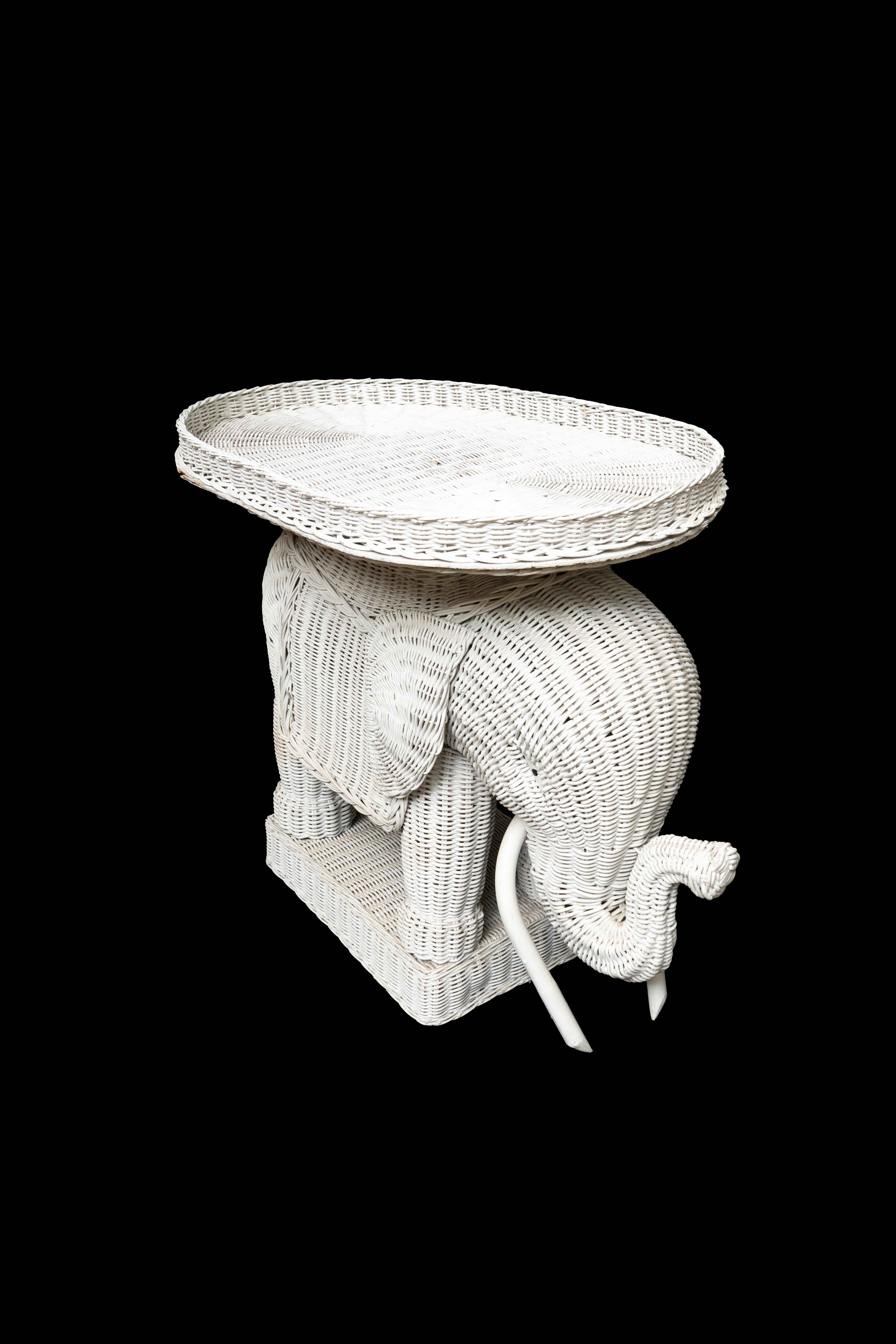 Wicker Elephant Side Table With Removable Tray 1