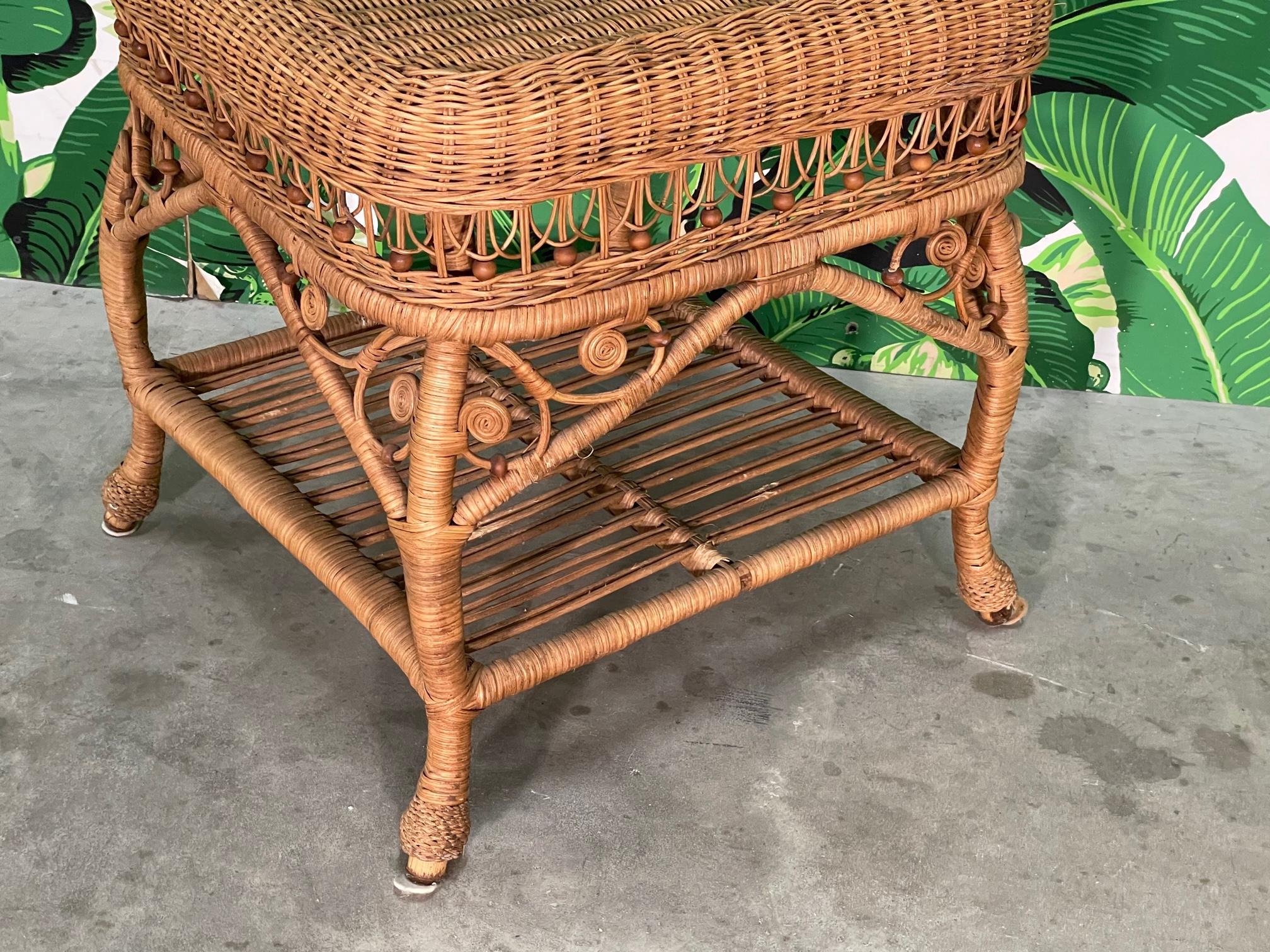 Wicker Fiddlehead Style Foot Stool or Ottoman in the Manner of Heywood Wakefield In Good Condition For Sale In Jacksonville, FL