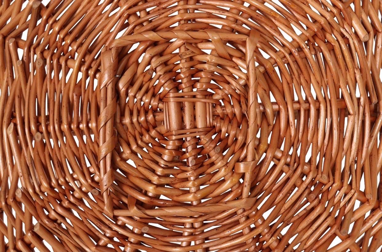 Wicker Flower Gathering Basket In Good Condition In Bradenton, FL
