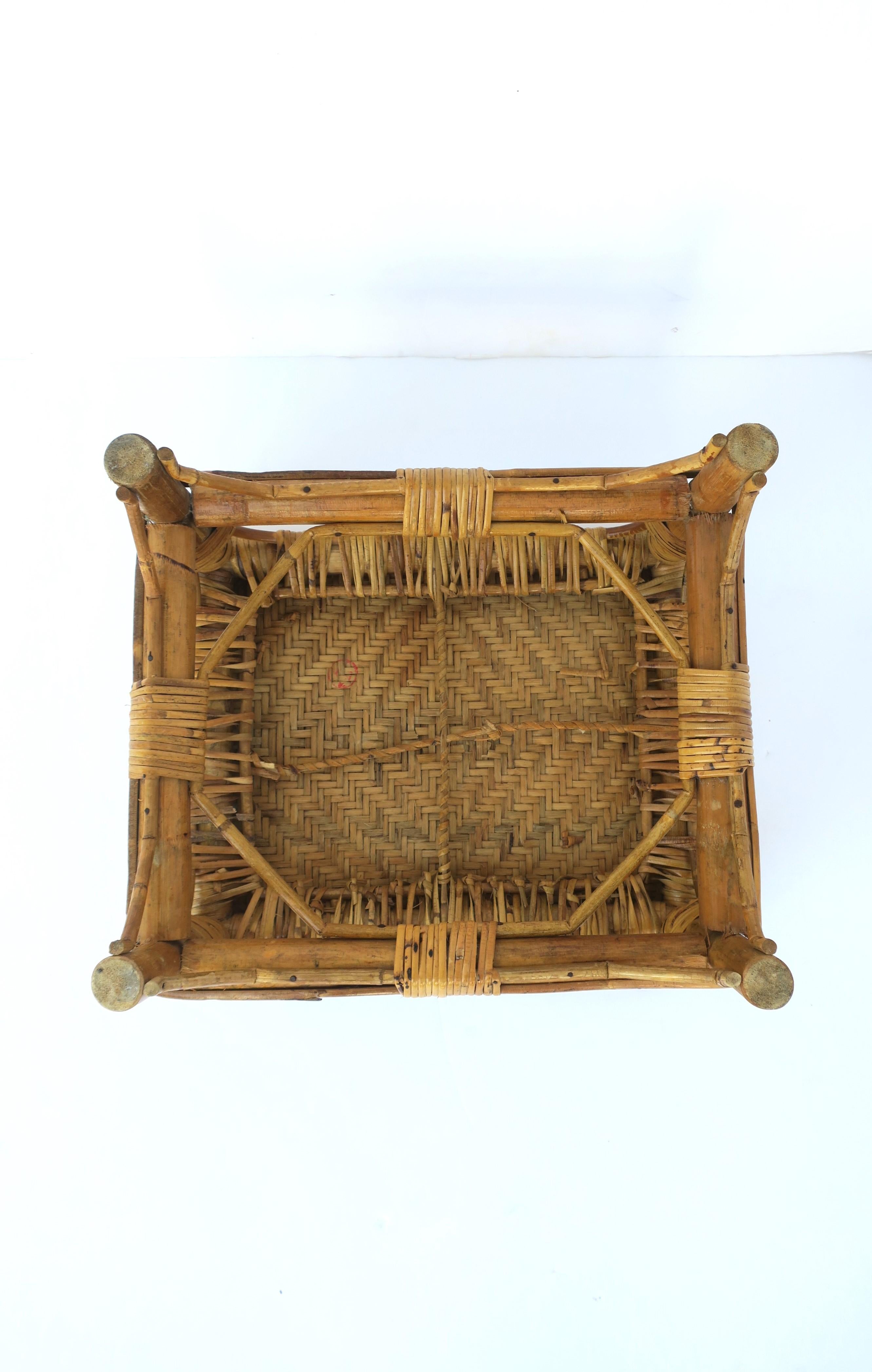Reposapiés de mimbre en venta 8