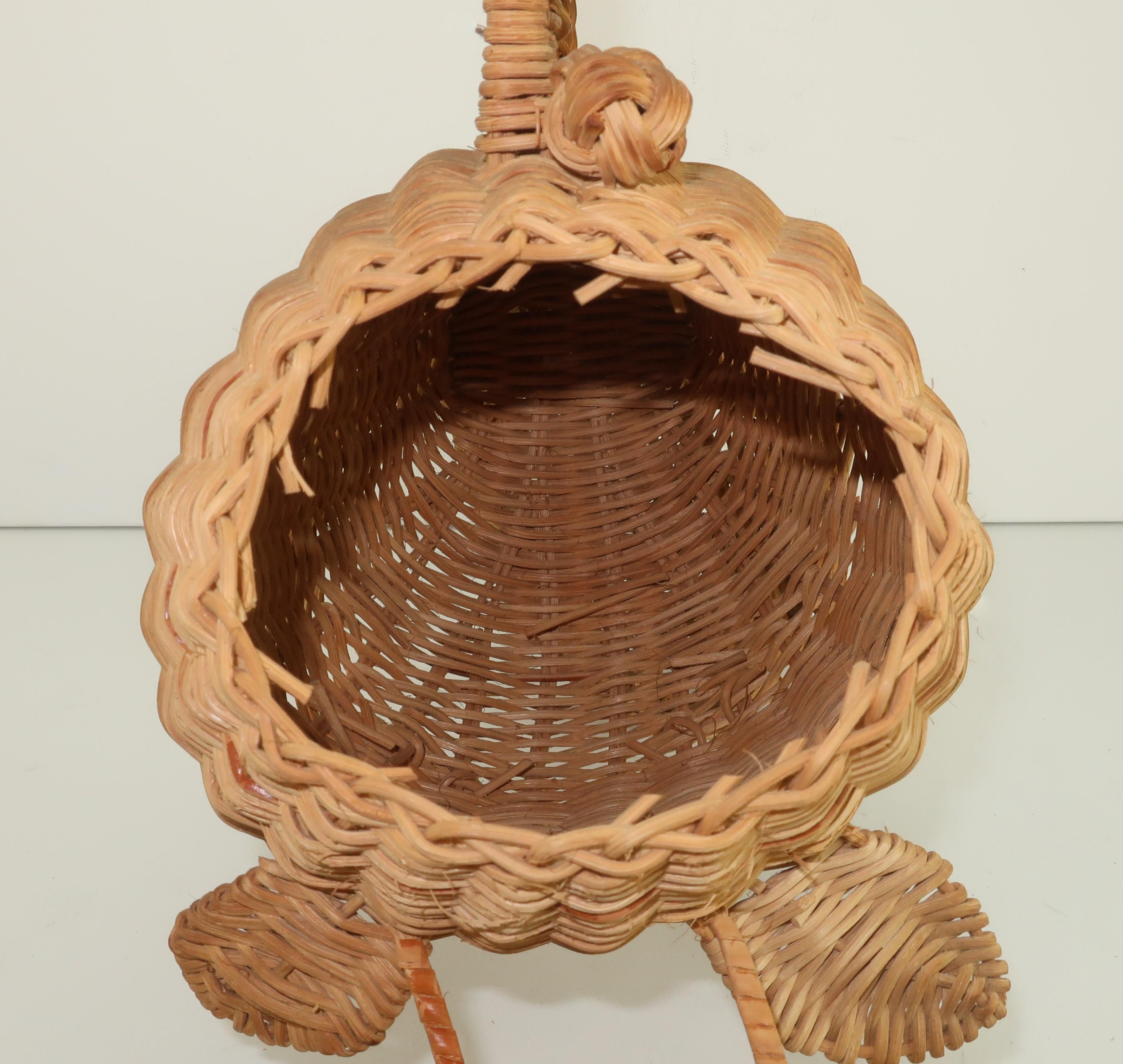 Wicker Goldfish Fish Basket Novelty Handbag, 1950's 6