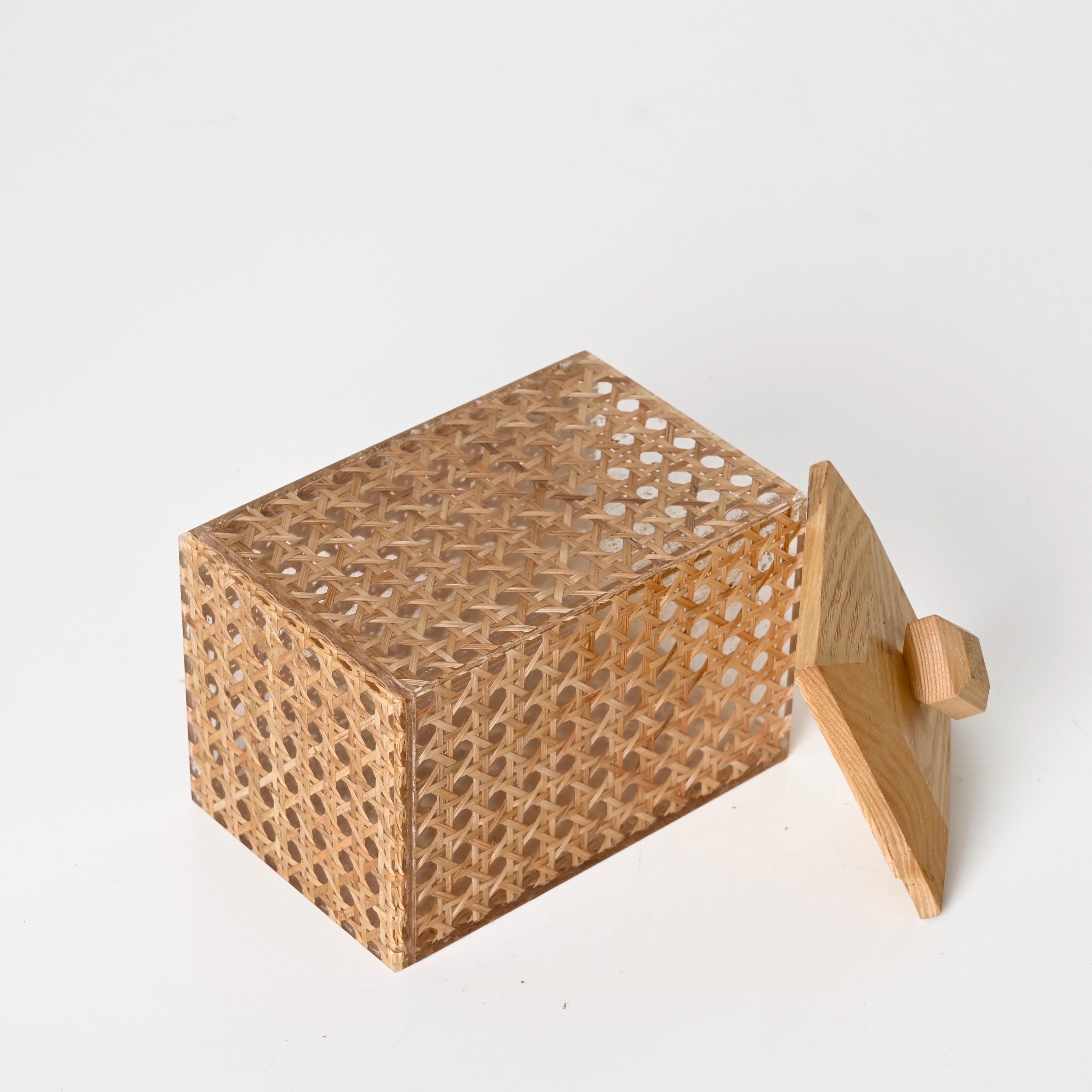 Wicker, Lucite an Wood Decorative Box, Christian Dior Style, Italy 1970s  For Sale 4