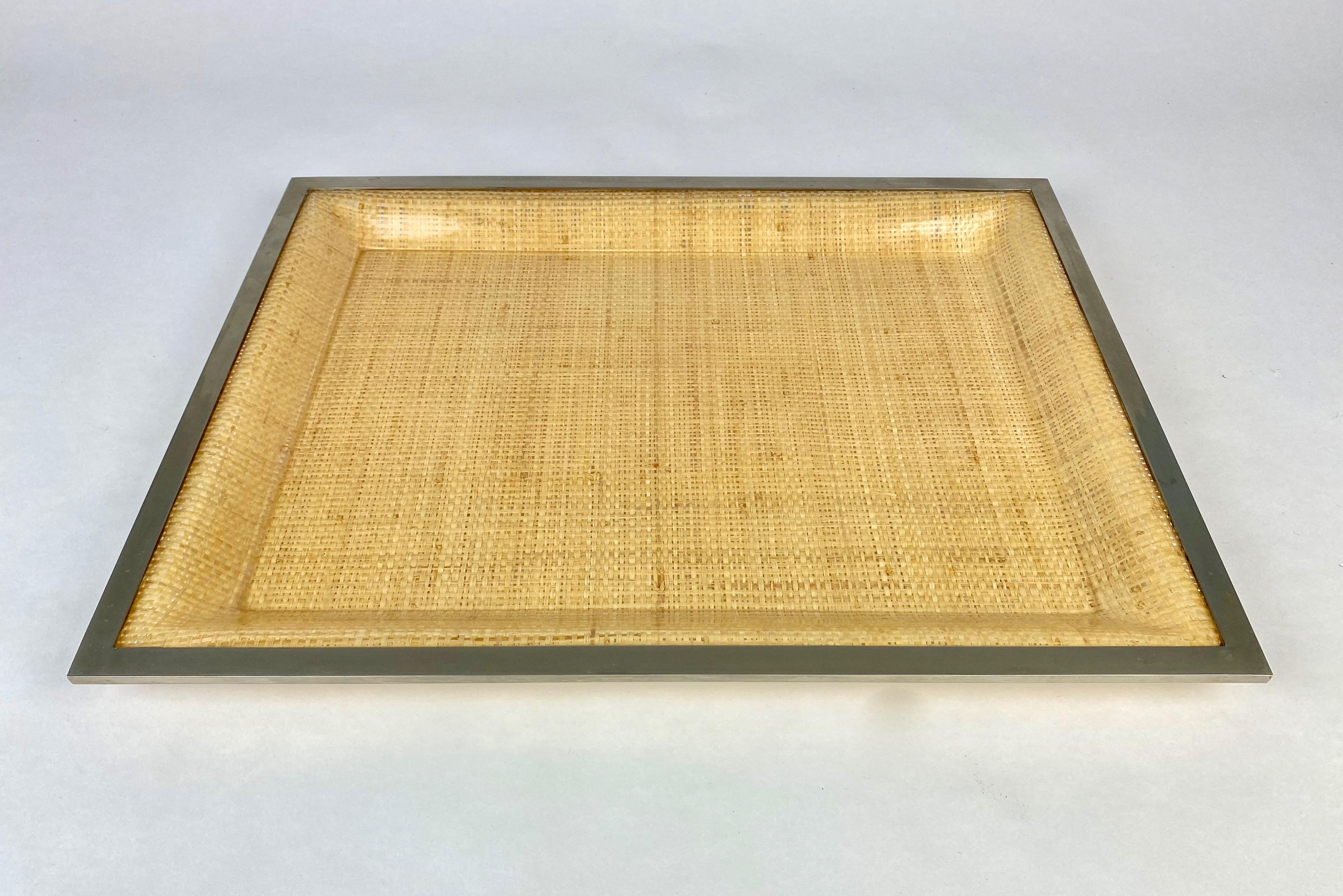 Wicker Lucite Serving Tray Metal Frame by Janetti, Italy, 1970s In Good Condition For Sale In Rome, IT