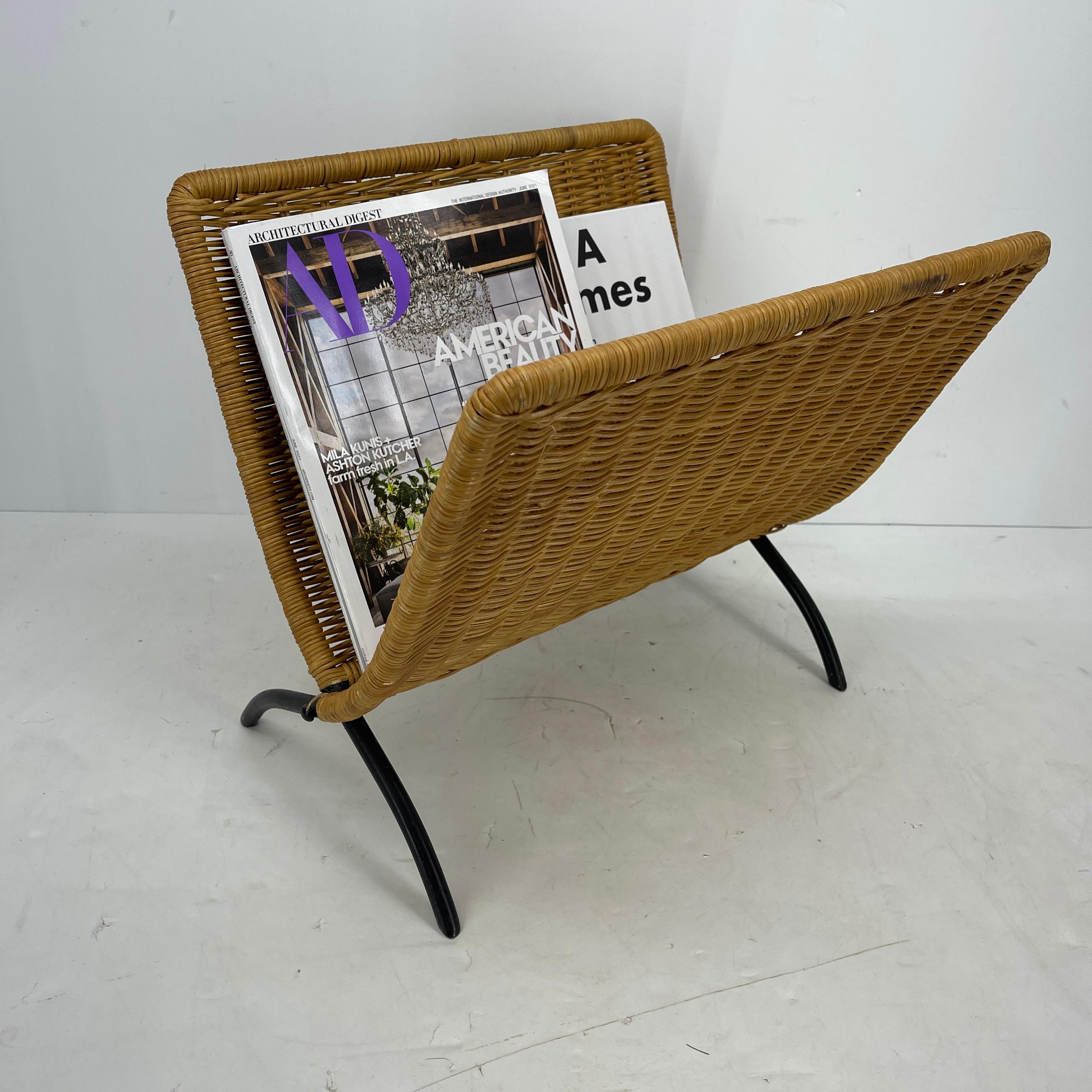 Wicker Magazine Rack with Black Metal Feet, Jacques Adnet, Mid-Century Modern 3