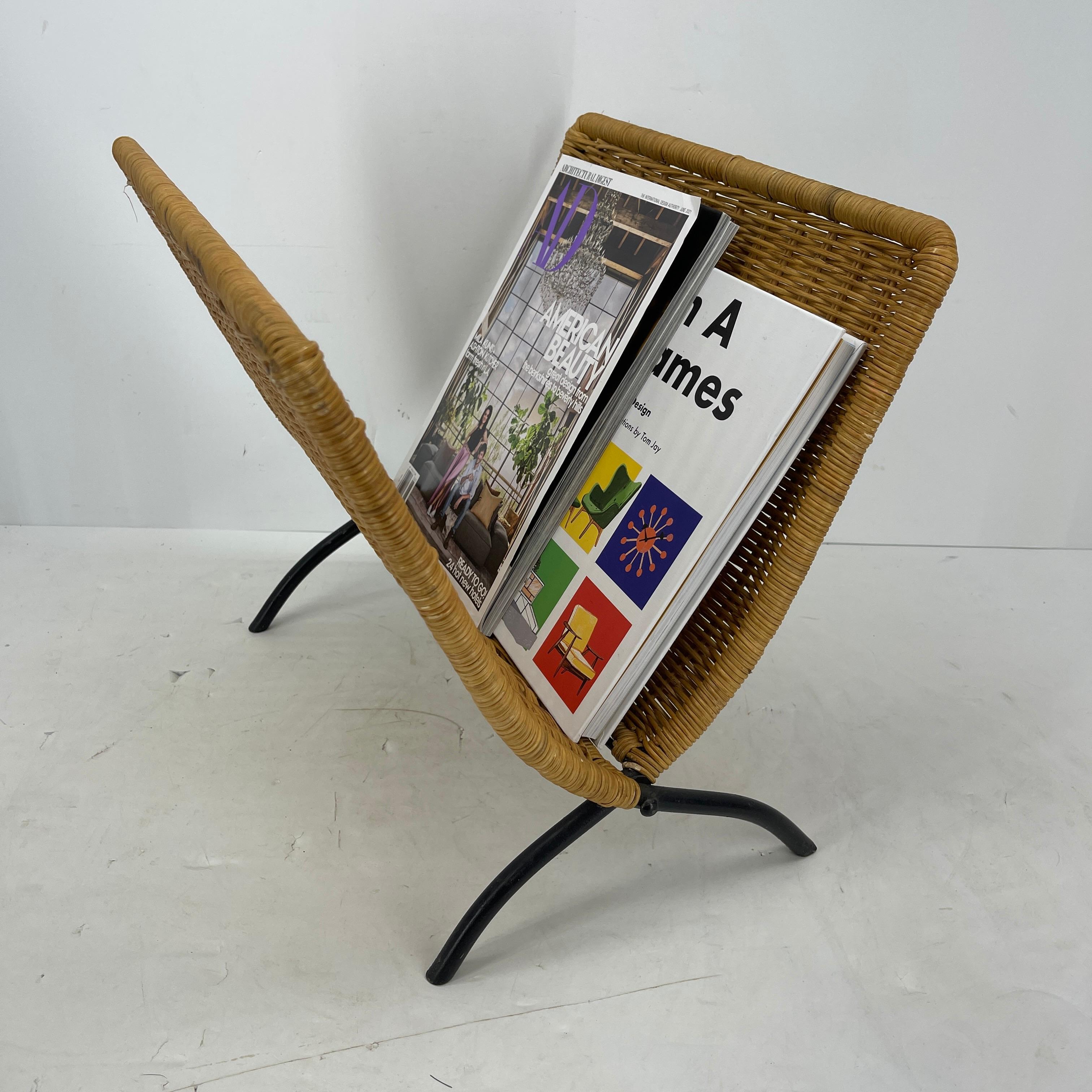 Wicker Magazine Rack with Black Metal Feet, Jacques Adnet, Mid-Century Modern 4