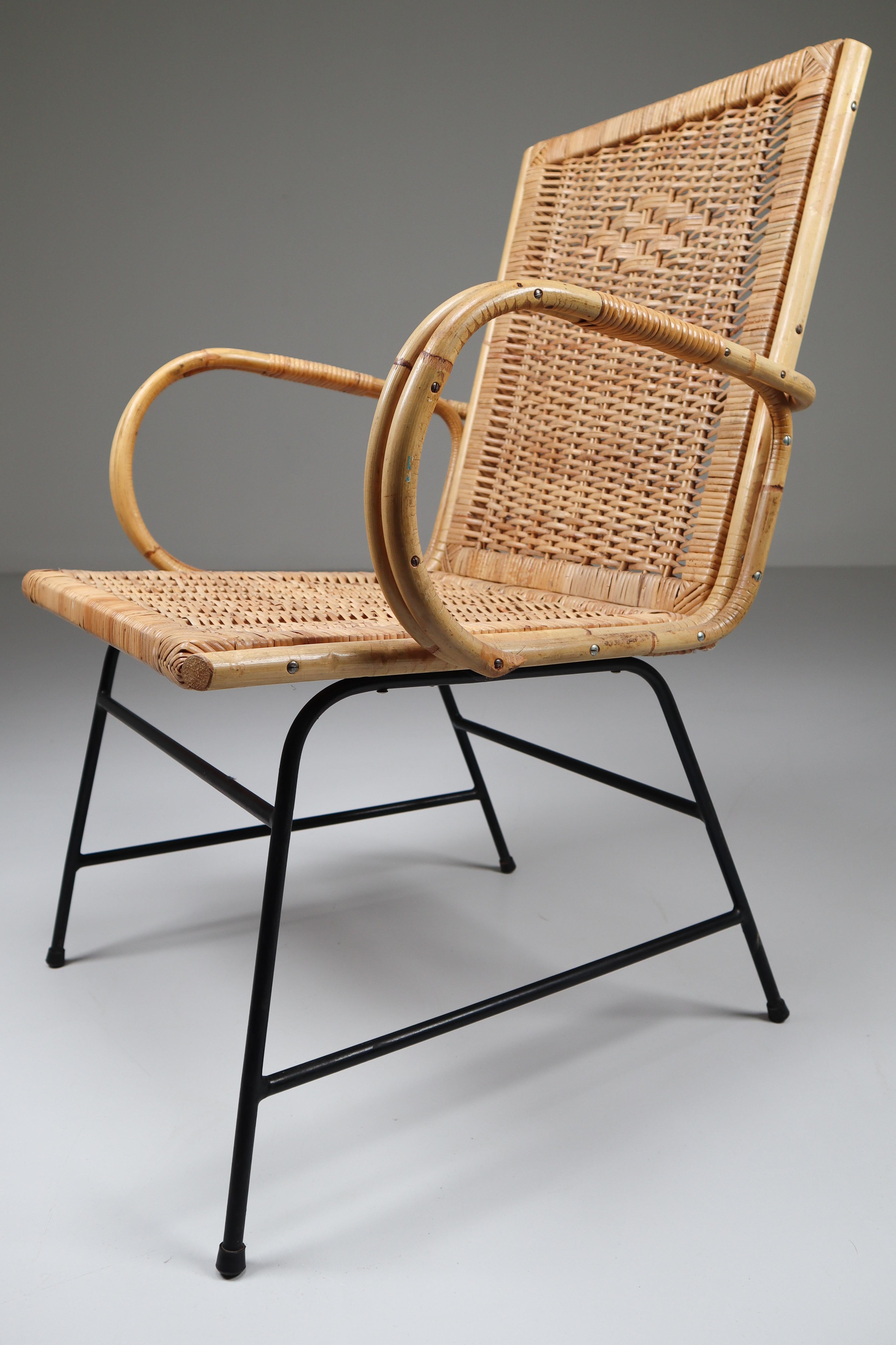 Mid-Century Modern Wicker Midcentury Armchair Designed and Produced in France, 1960s