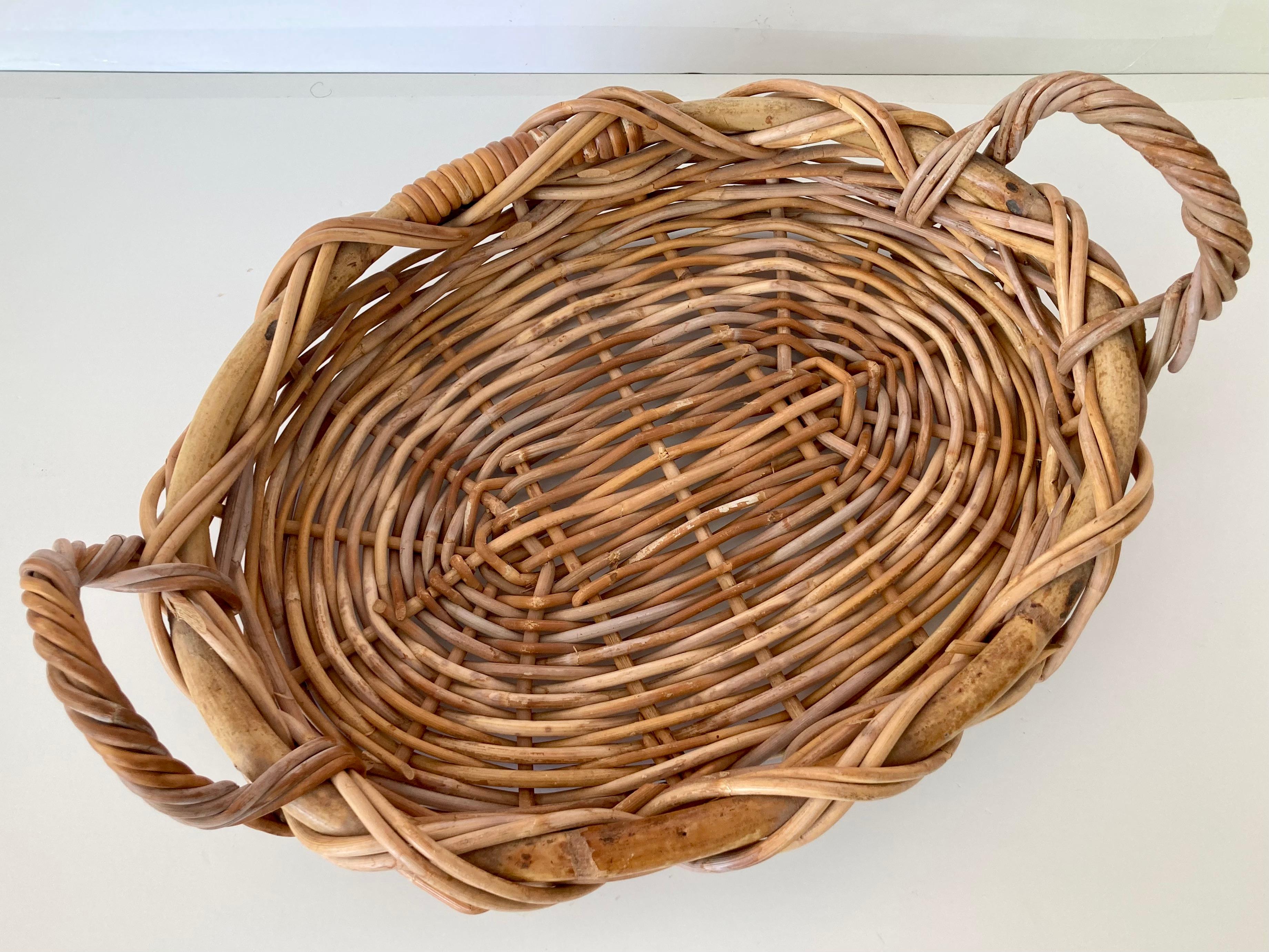 Late 20th Century Wicker Oval Breakfast Tray For Sale