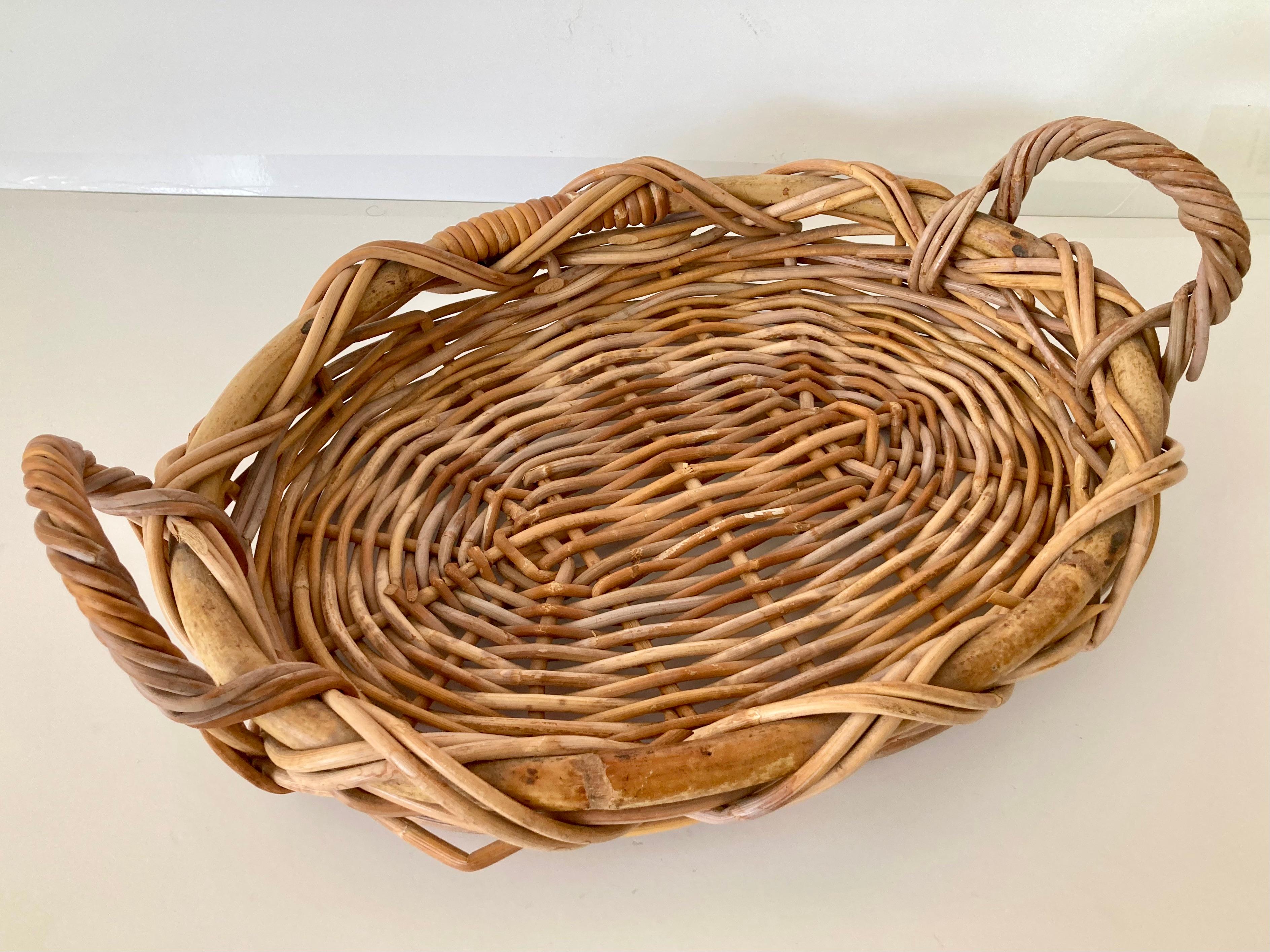 Wicker Oval Breakfast Tray For Sale 1