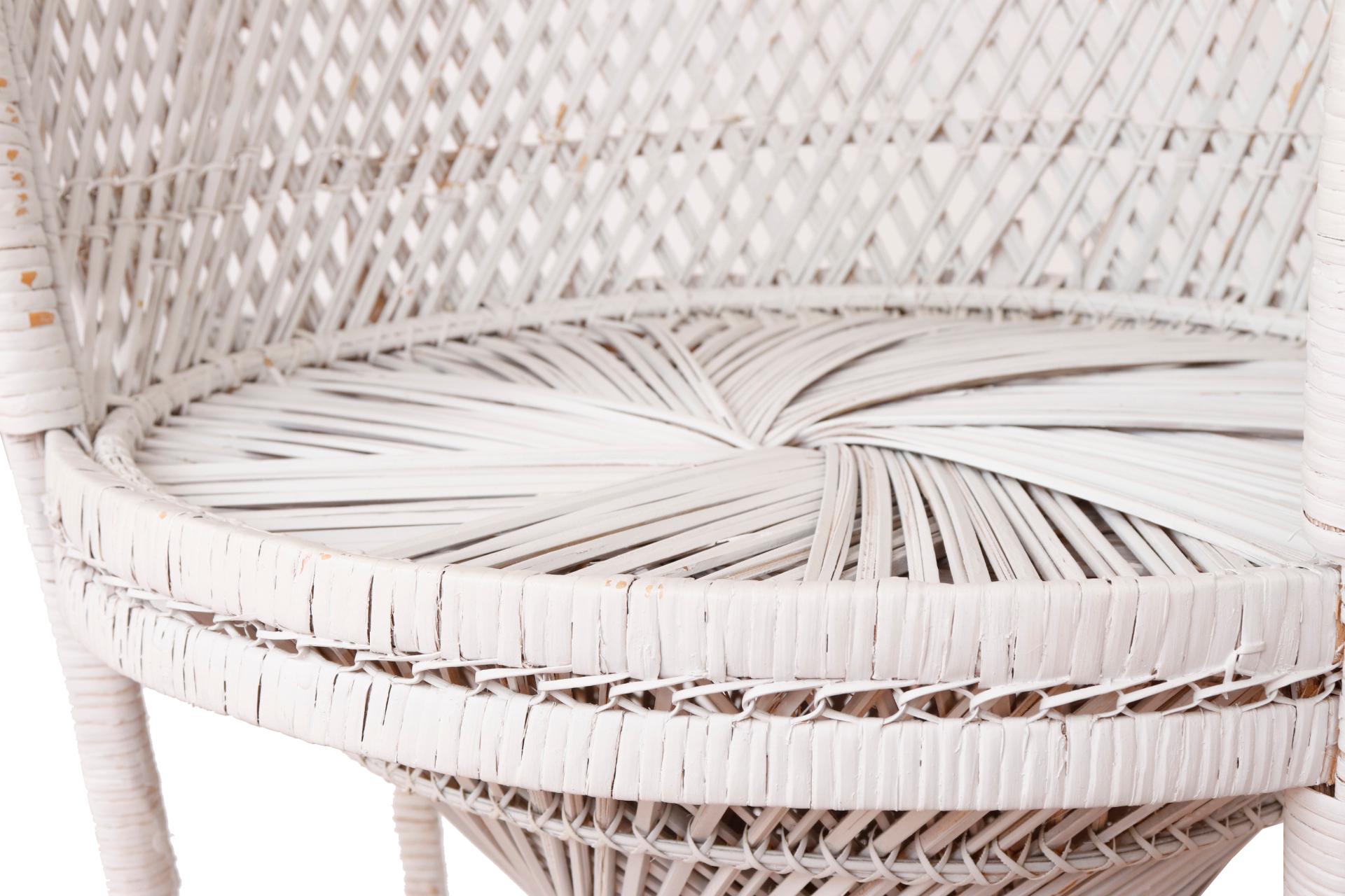 Wicker Peacock Chair in White For Sale 1