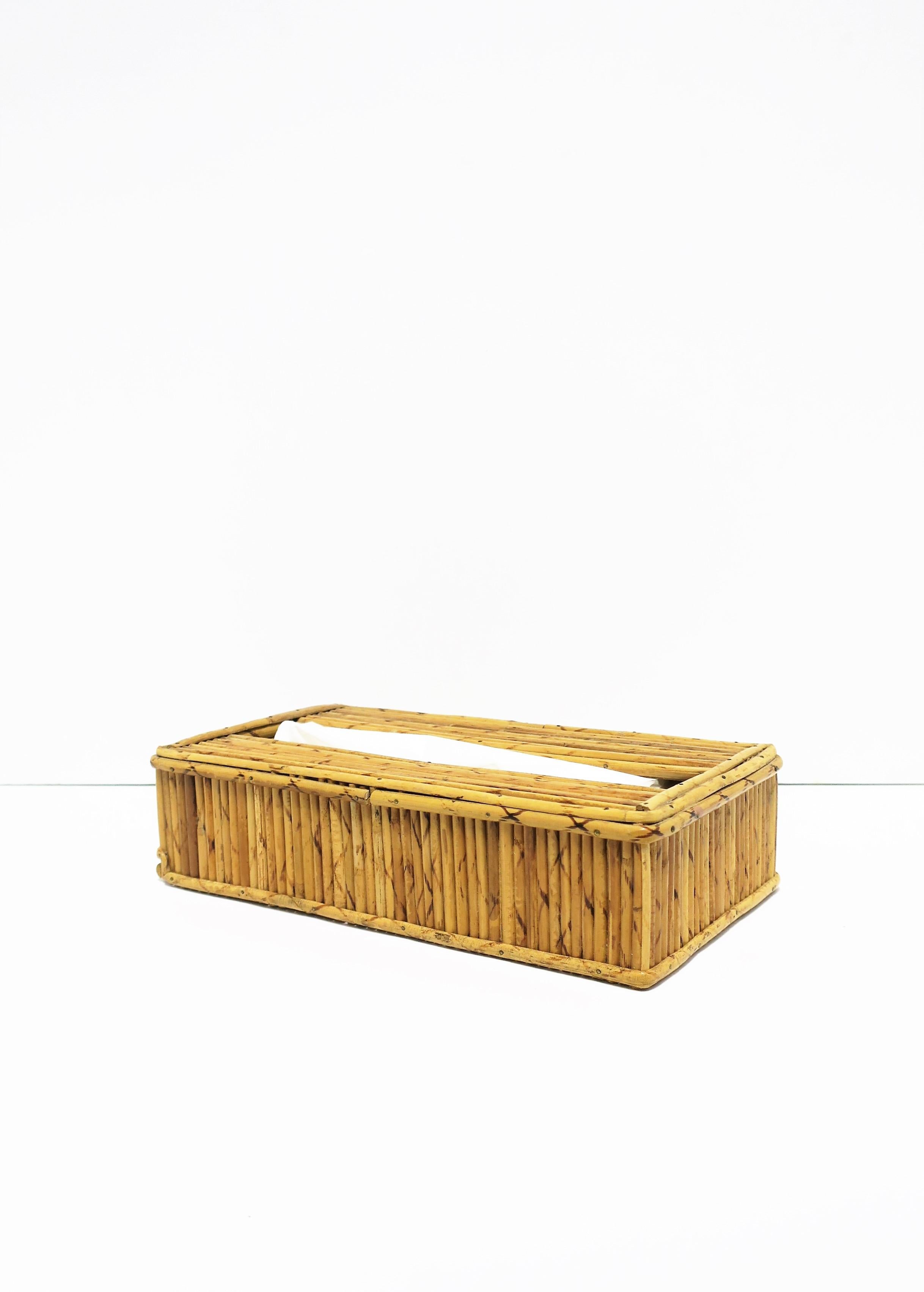 Wicker Tissue Box Cover Holder in the Crespi Style In Good Condition For Sale In New York, NY
