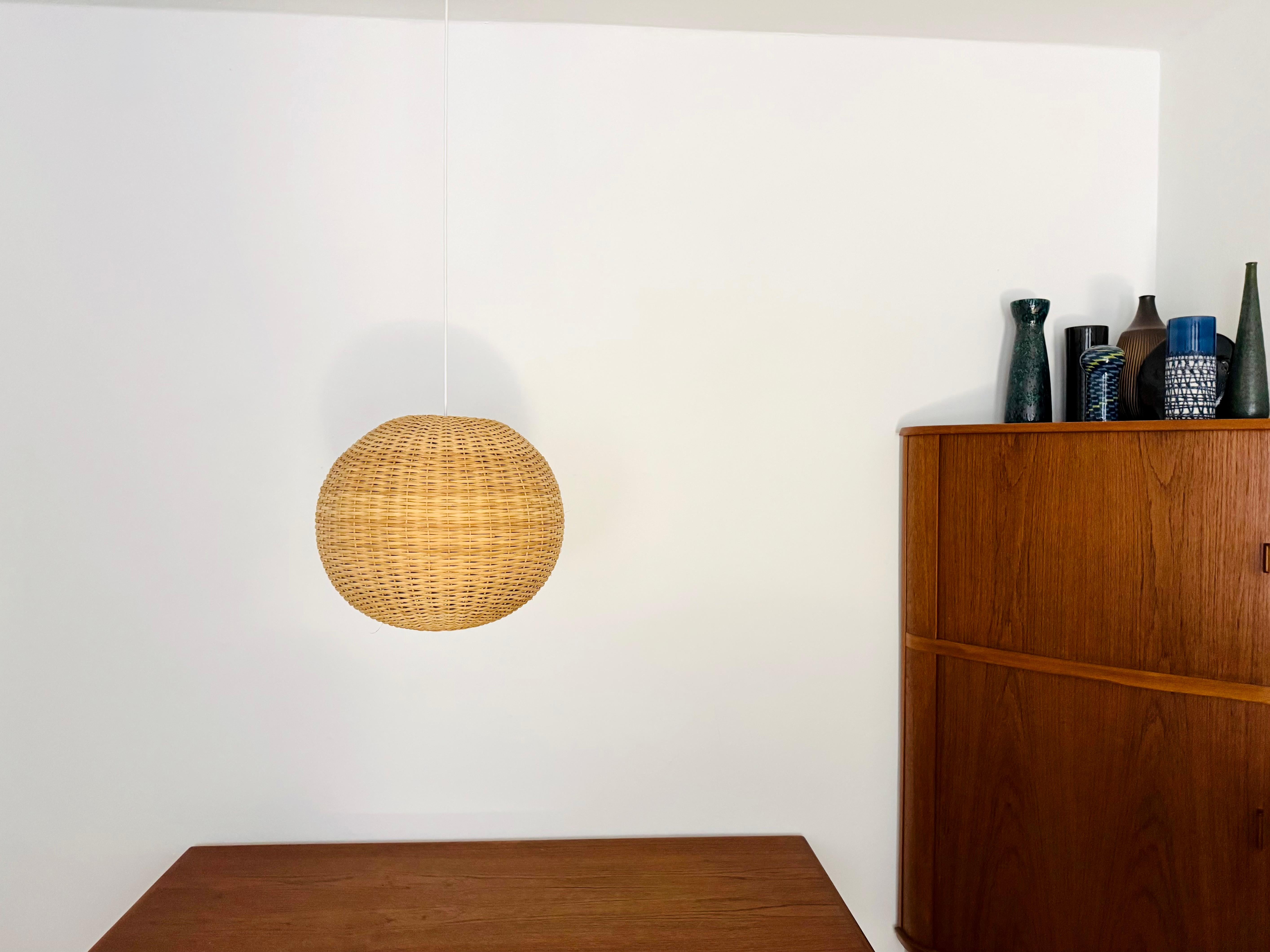 Metà XX secolo Wicker Pendant Lamp in vendita